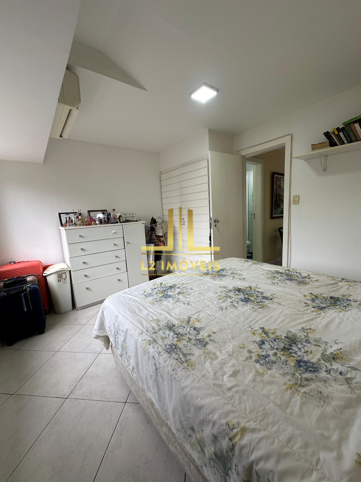 Apartamento à venda com 1 quarto, 54m² - Foto 8