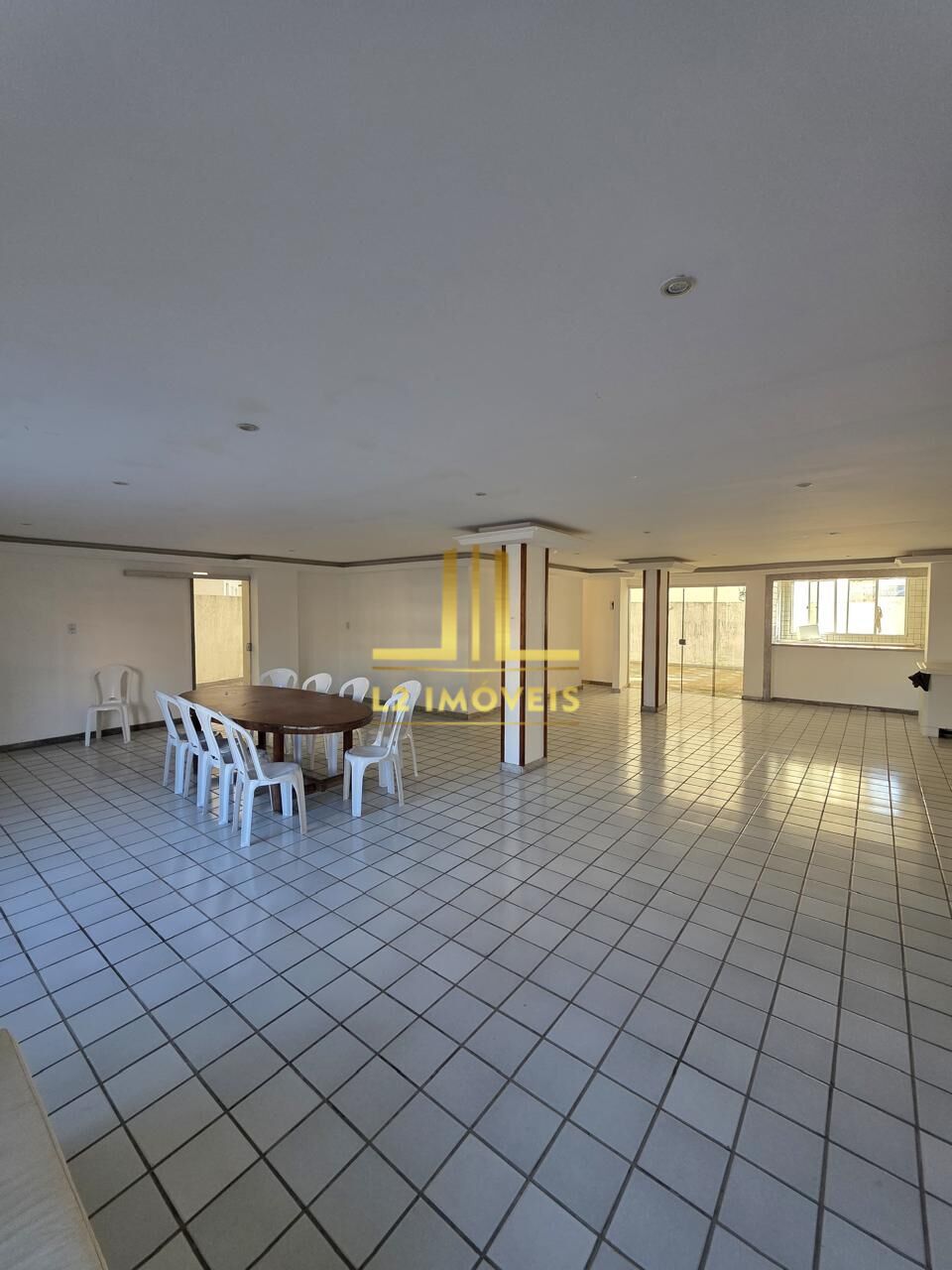Apartamento - Rio vermelho