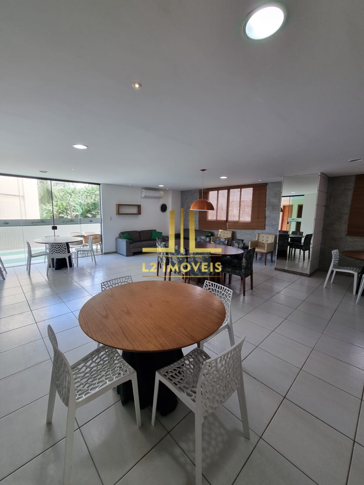 Apartamento à venda com 1 quarto, 40m² - Foto 11