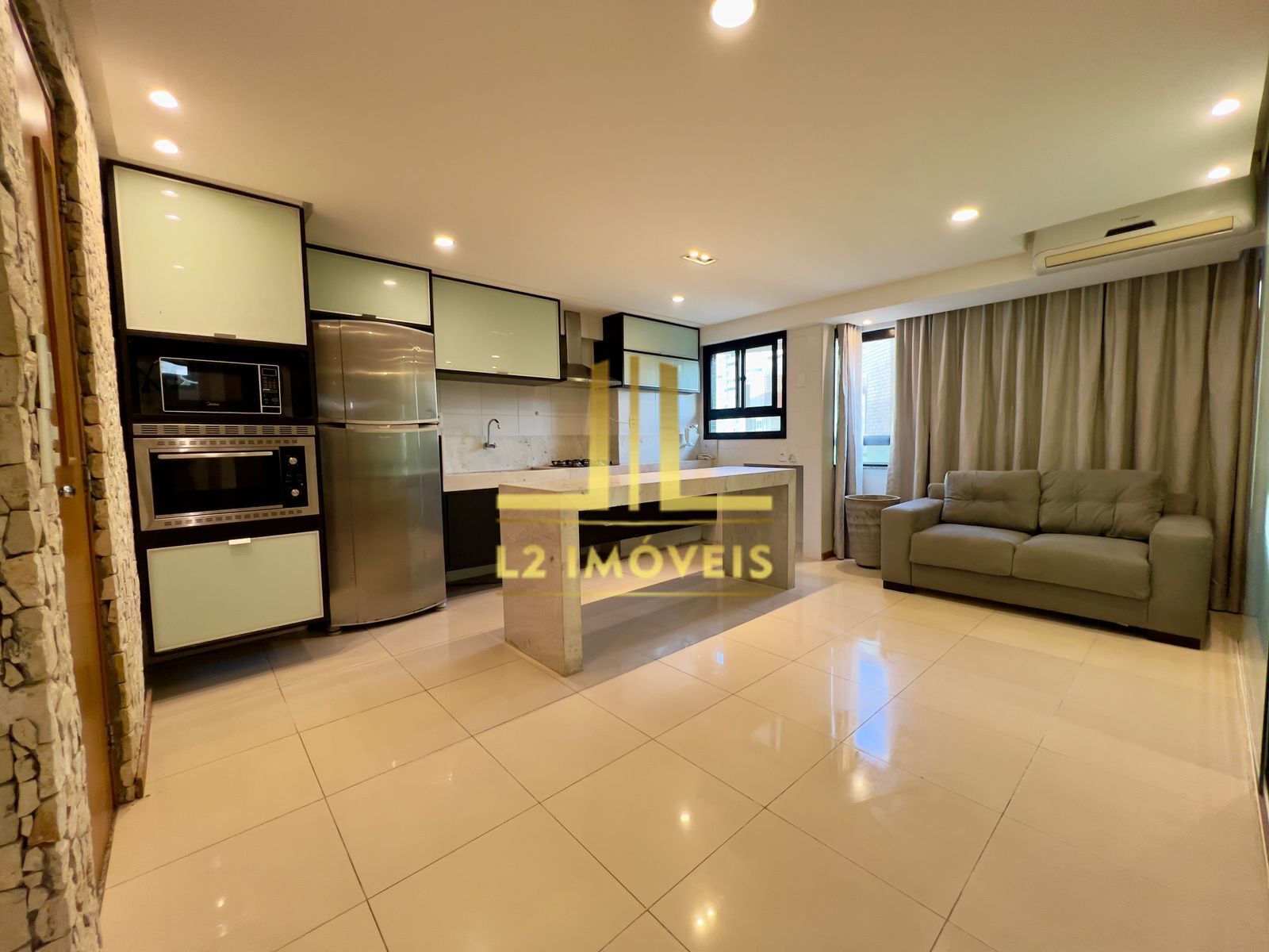 Apartamento à venda com 1 quarto, 40m² - Foto 1