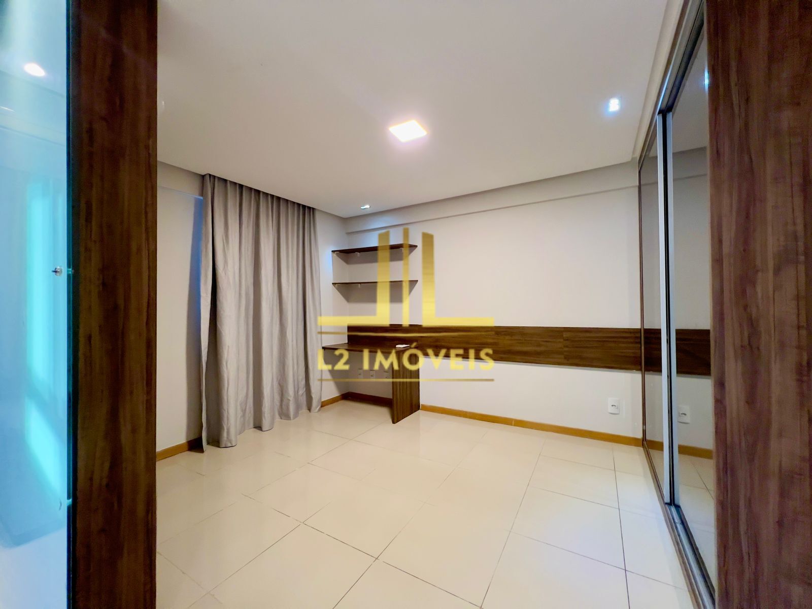Apartamento à venda com 1 quarto, 40m² - Foto 4
