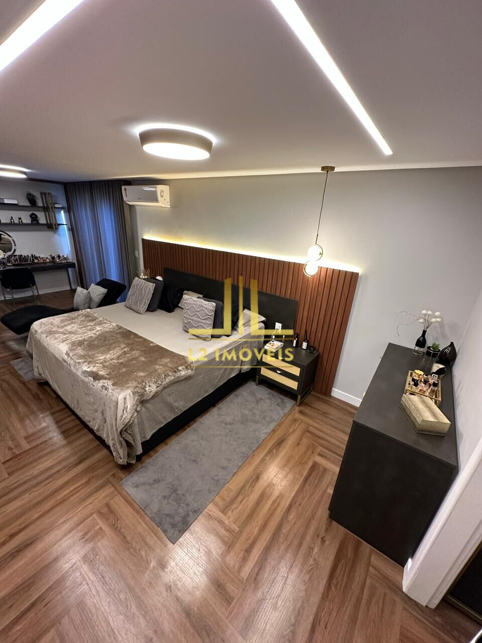 Casa à venda com 4 quartos, 225m² - Foto 20