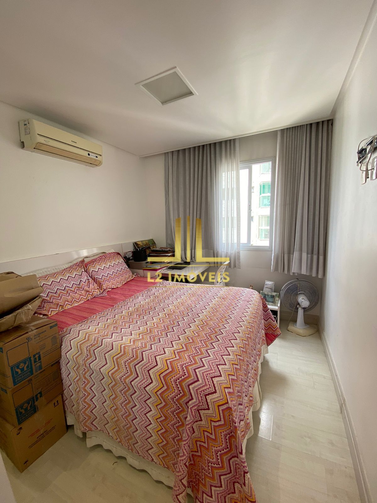 Apartamento à venda com 2 quartos, 78m² - Foto 4