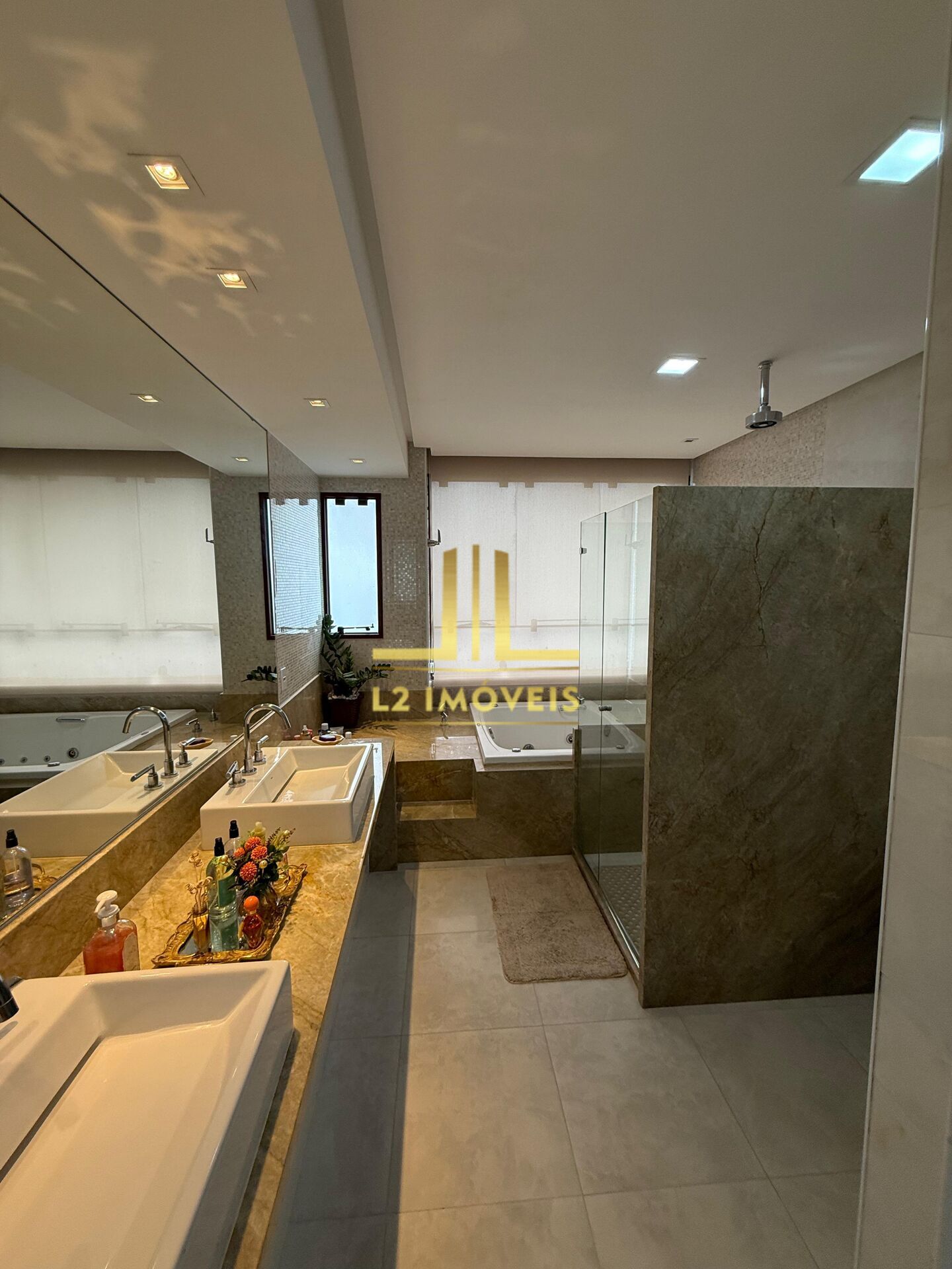 Casa à venda com 6 quartos, 550m² - Foto 29