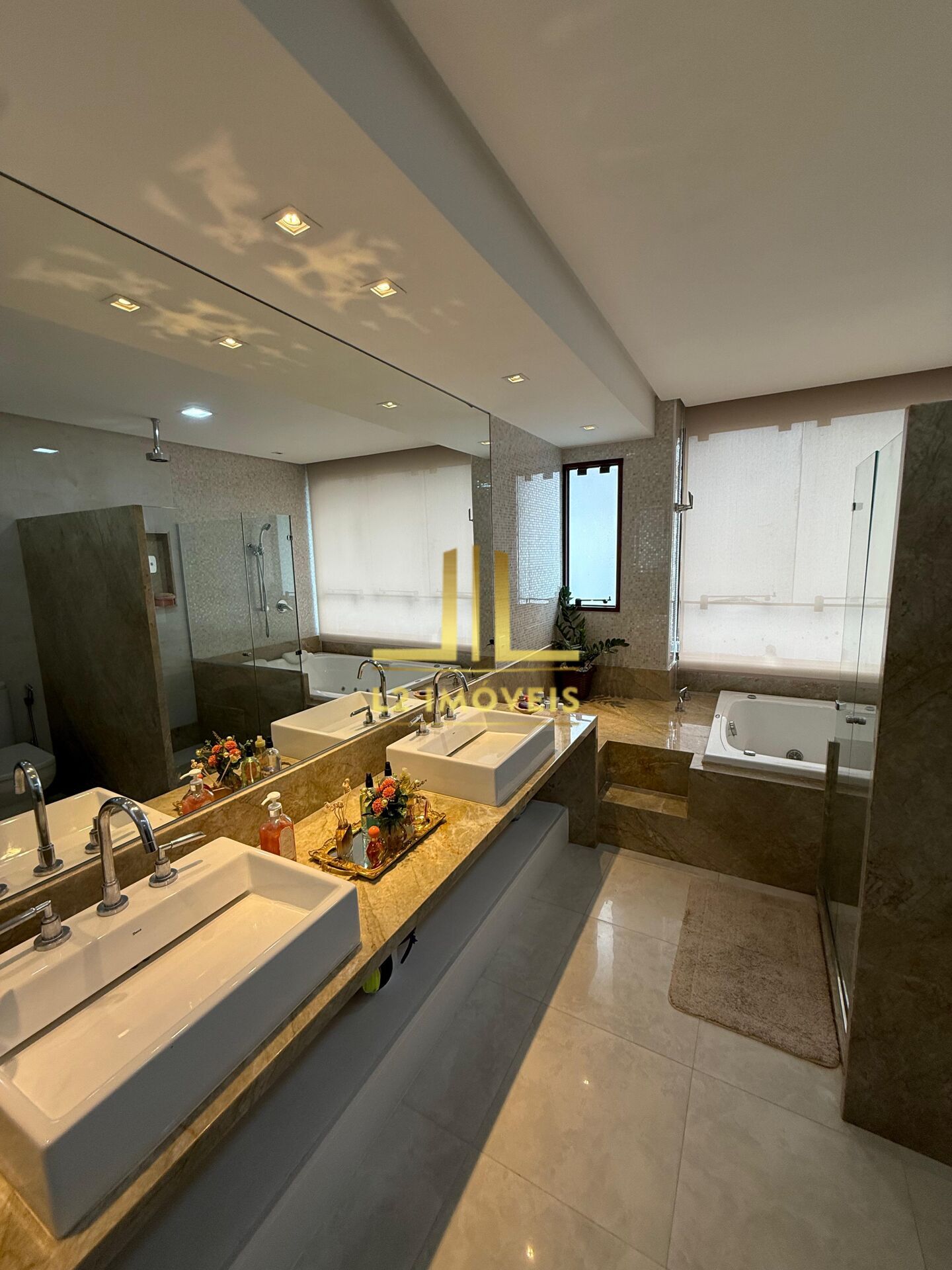 Casa à venda com 6 quartos, 550m² - Foto 28