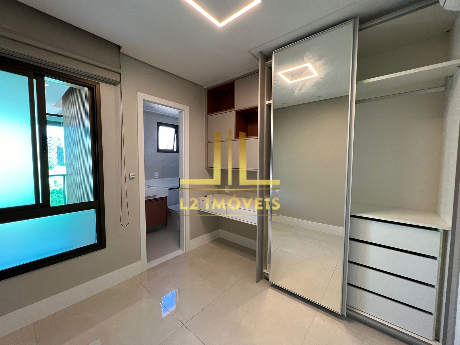 Apartamento à venda com 3 quartos, 124m² - Foto 12