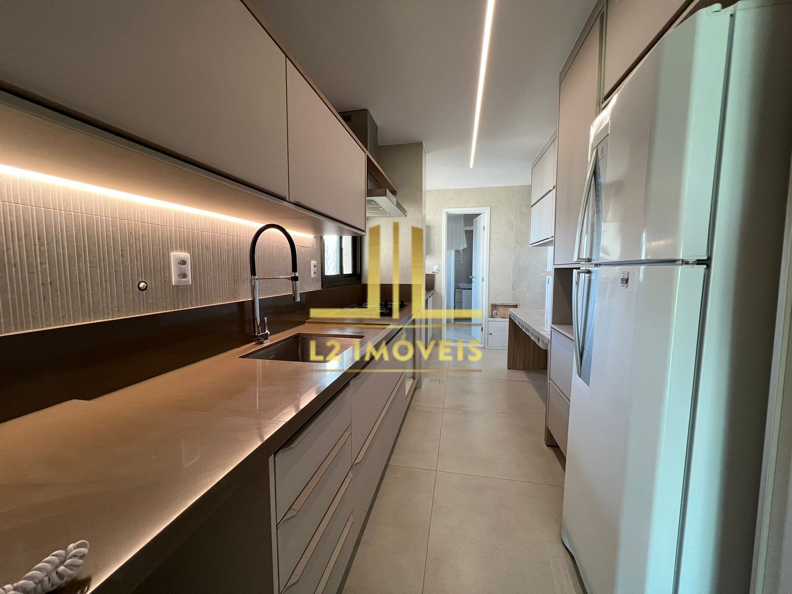 Apartamento à venda com 3 quartos, 124m² - Foto 17