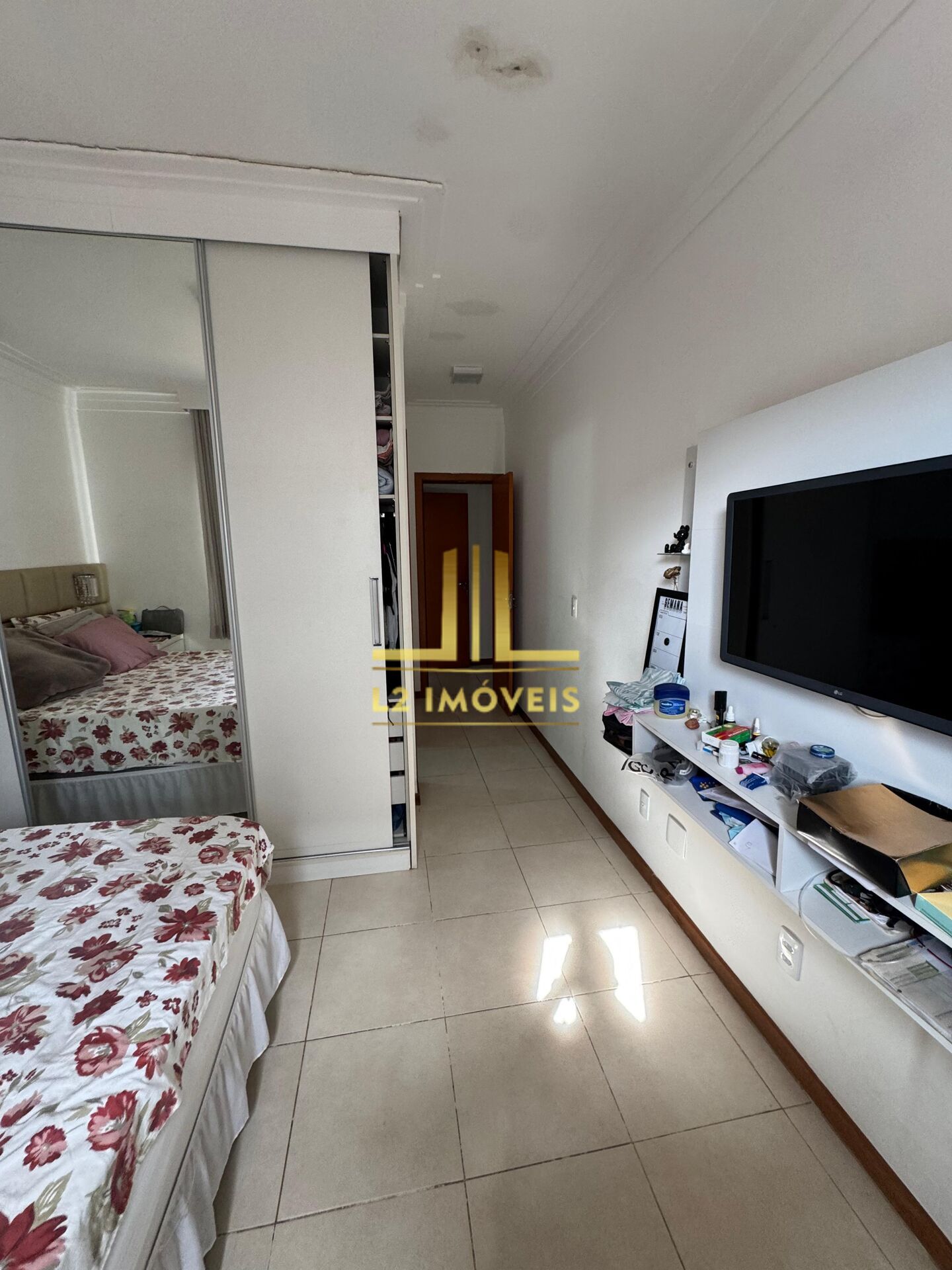 Casa à venda com 4 quartos, 250m² - Foto 11