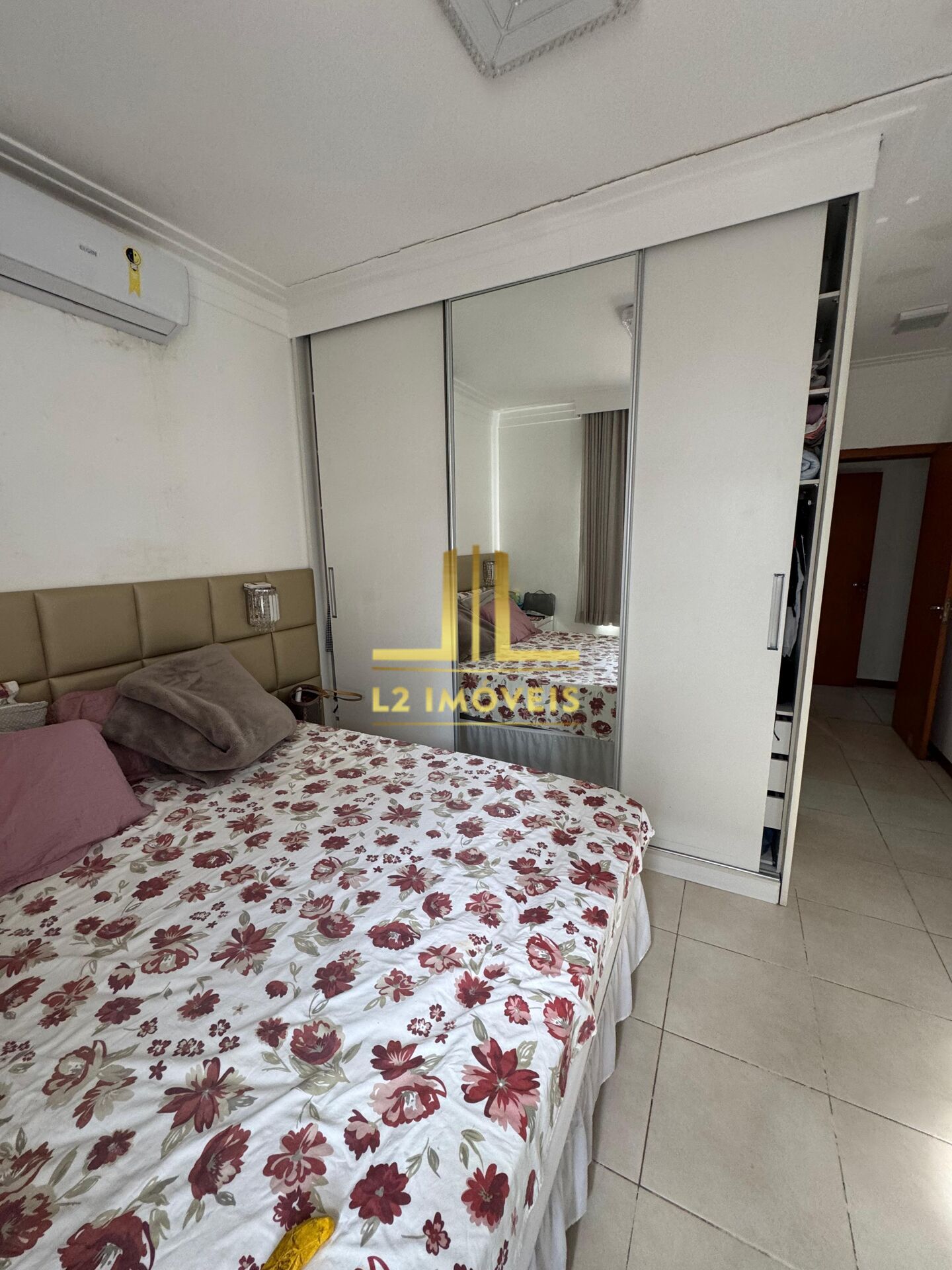Casa à venda com 4 quartos, 250m² - Foto 5