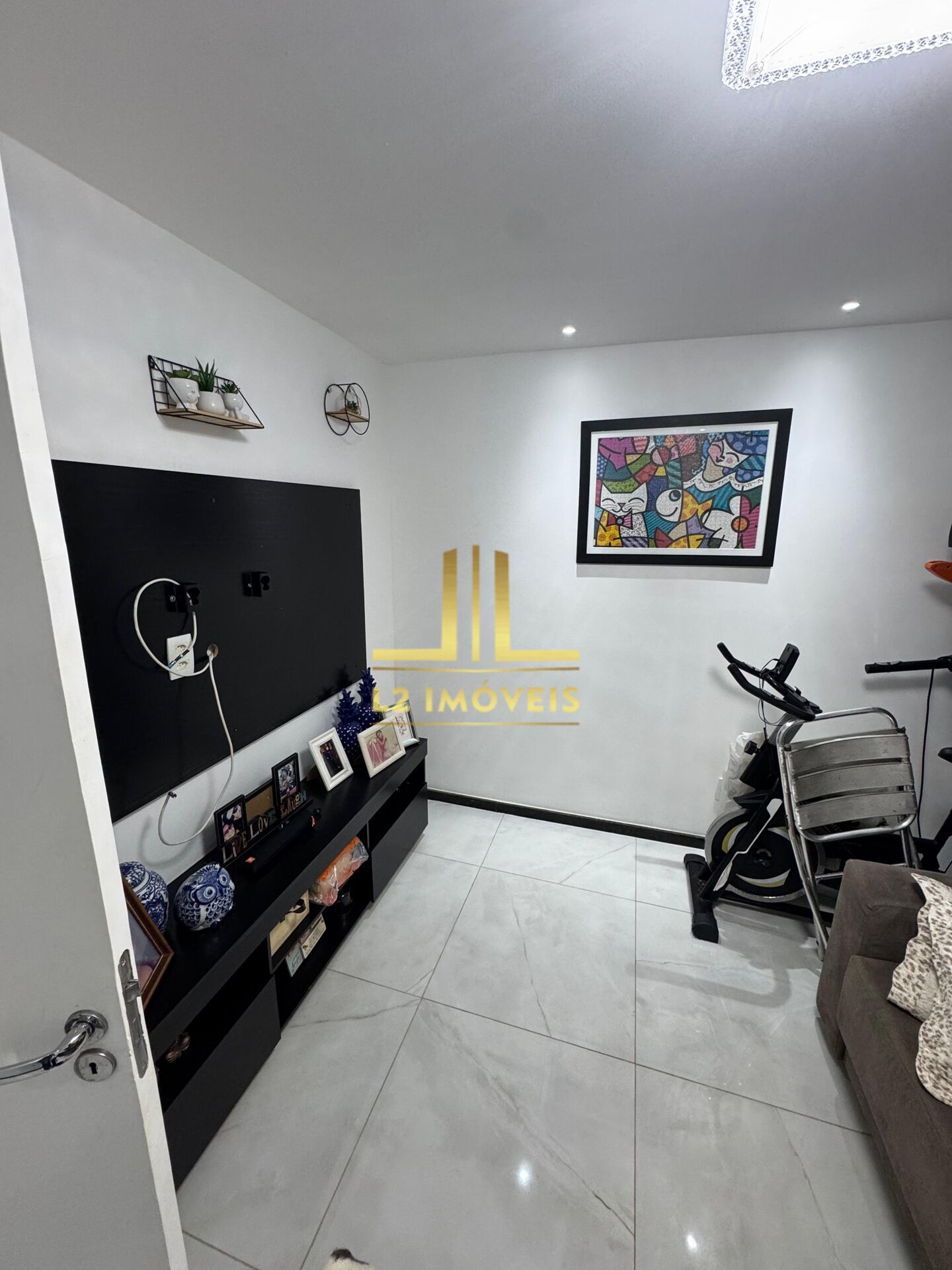 Casa à venda com 4 quartos, 250m² - Foto 10