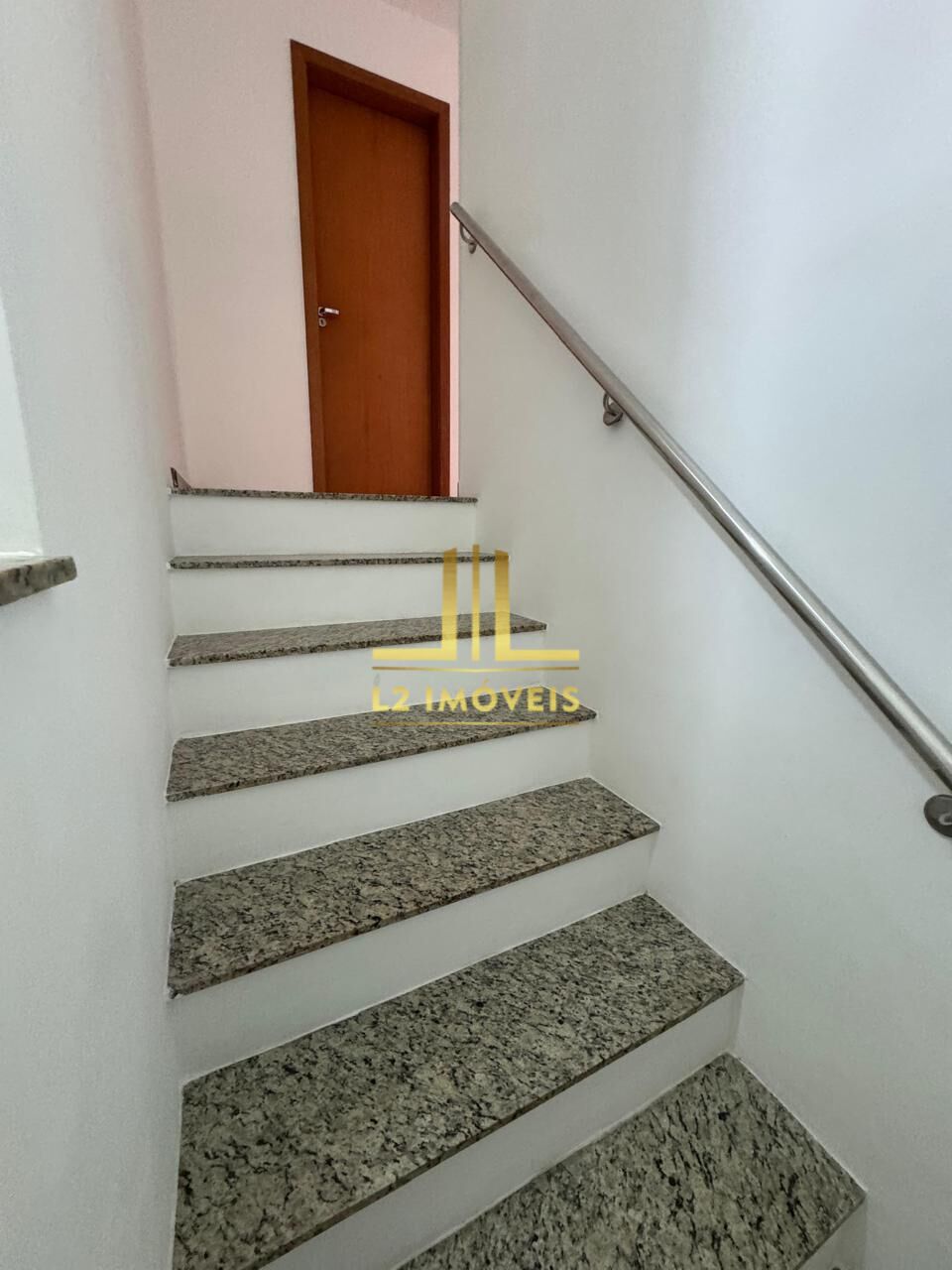 Casa à venda com 4 quartos, 250m² - Foto 16