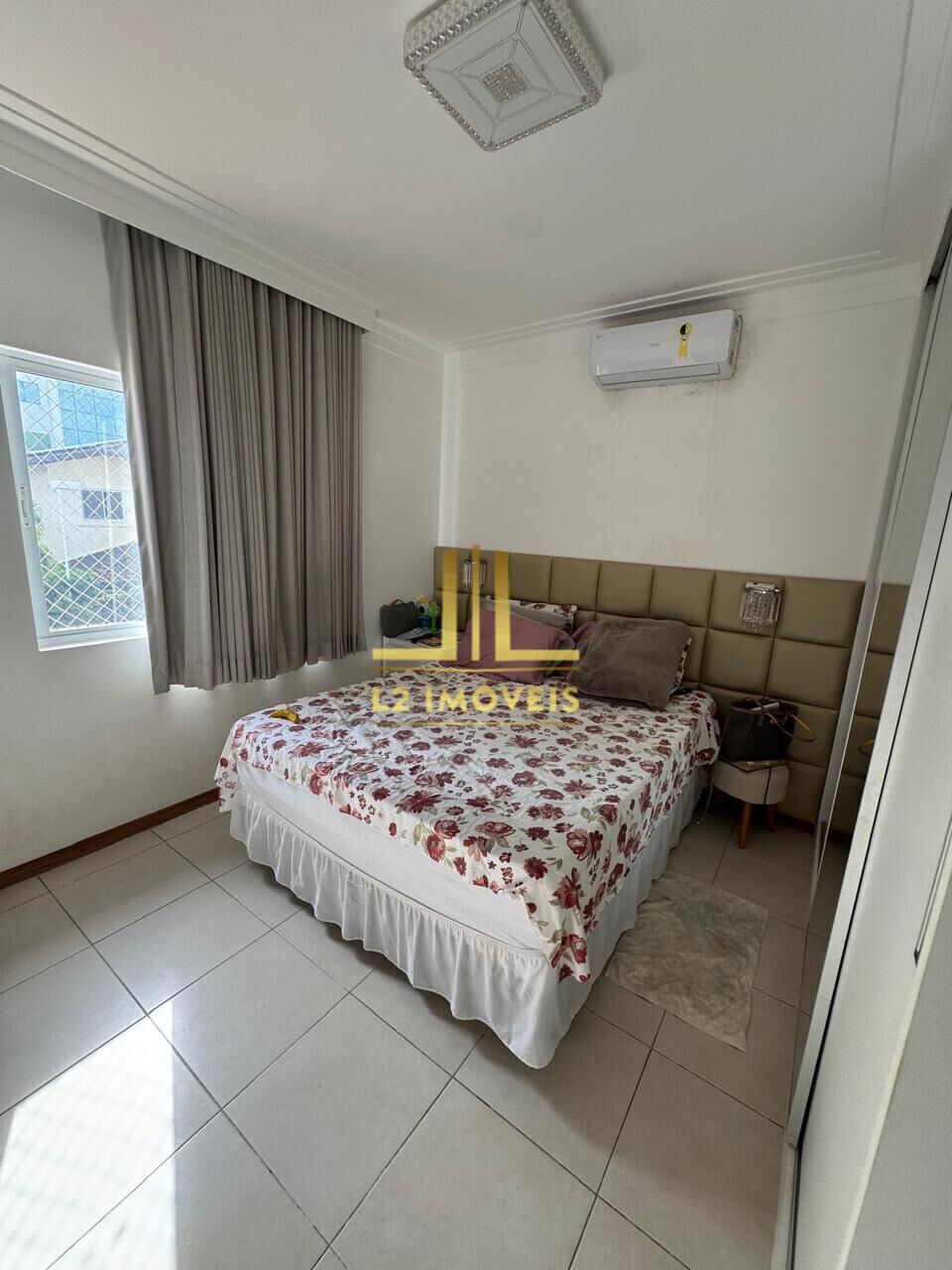 Casa à venda com 4 quartos, 250m² - Foto 4