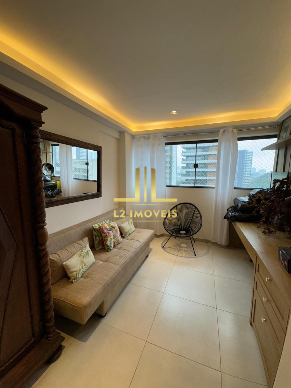 Apartamento à venda com 3 quartos, 111m² - Foto 3