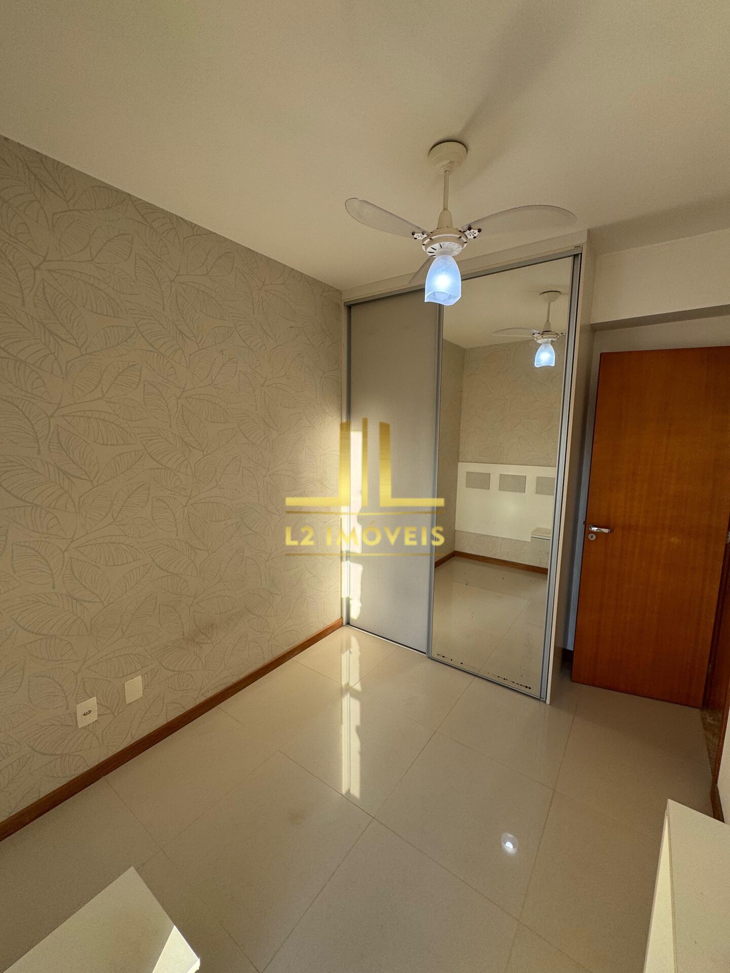 Apartamento à venda com 3 quartos, 106m² - Foto 8