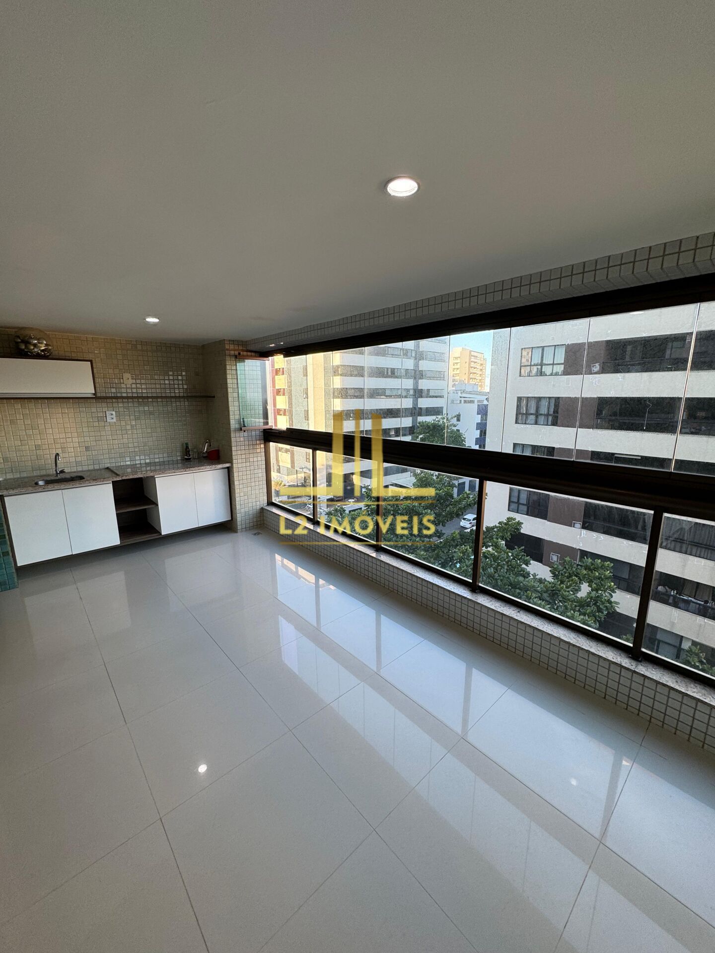Apartamento à venda com 3 quartos, 106m² - Foto 5