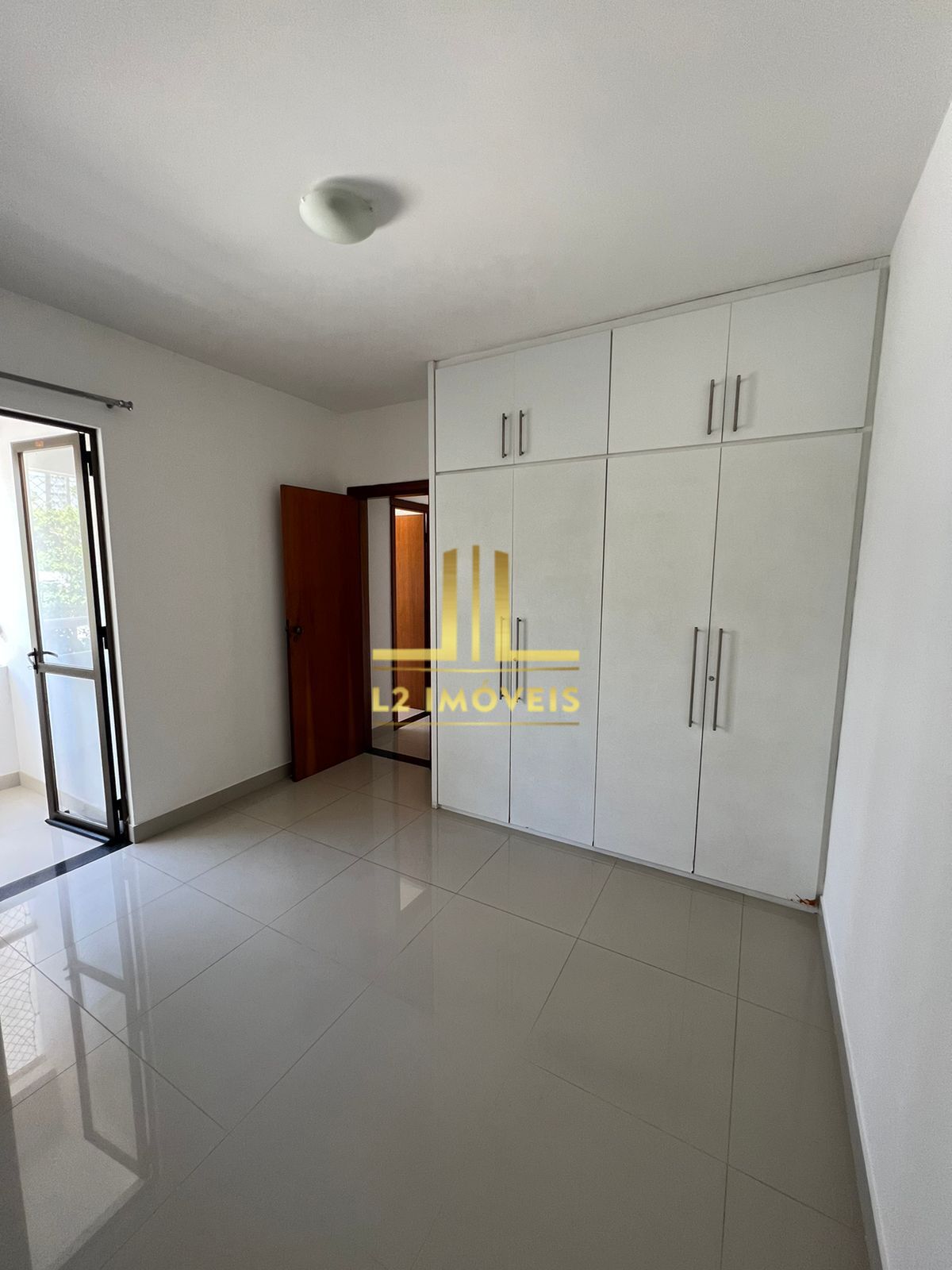 Apartamento para alugar com 2 quartos, 74m² - Foto 7