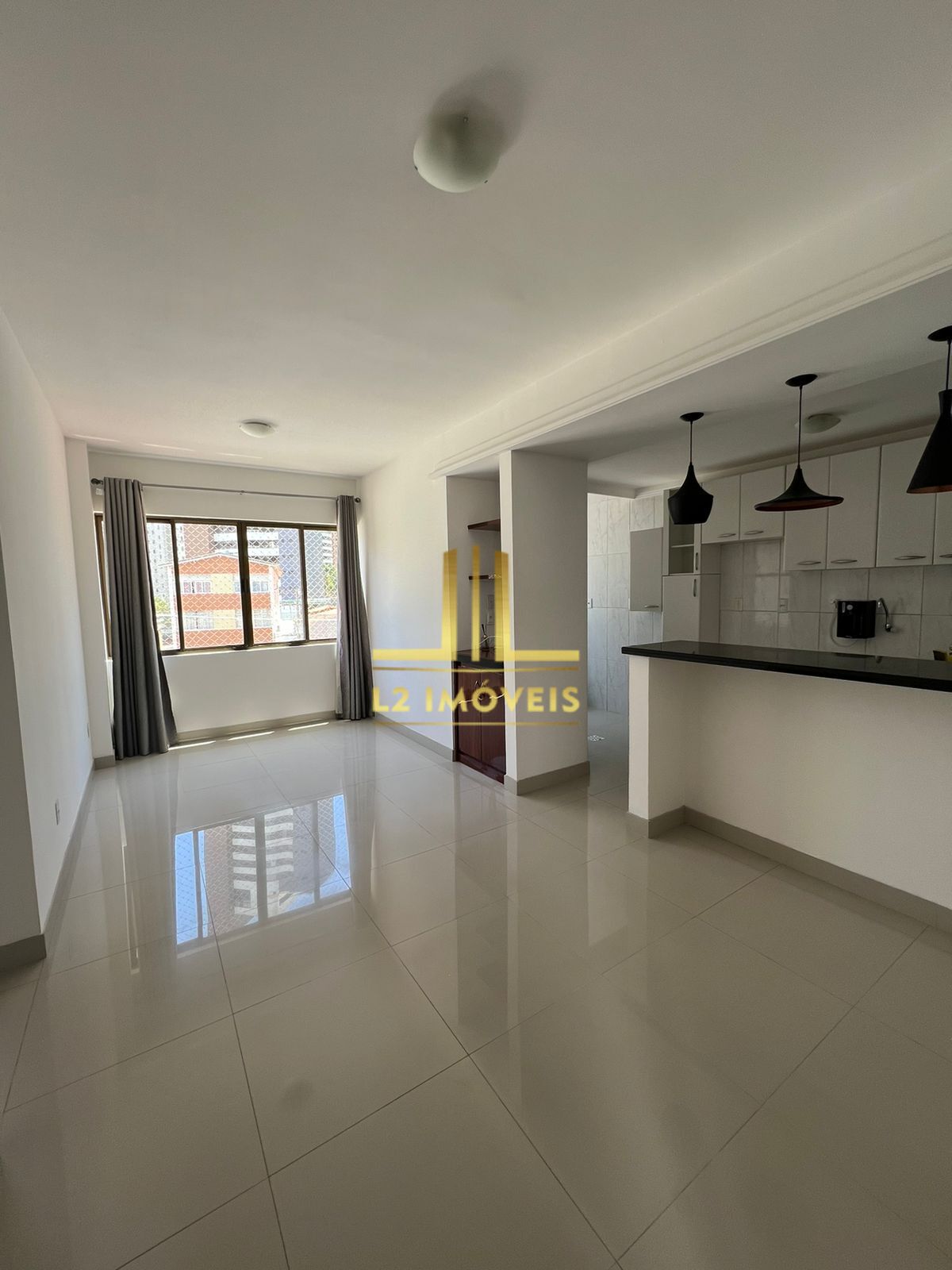 Apartamento para alugar com 2 quartos, 74m² - Foto 1