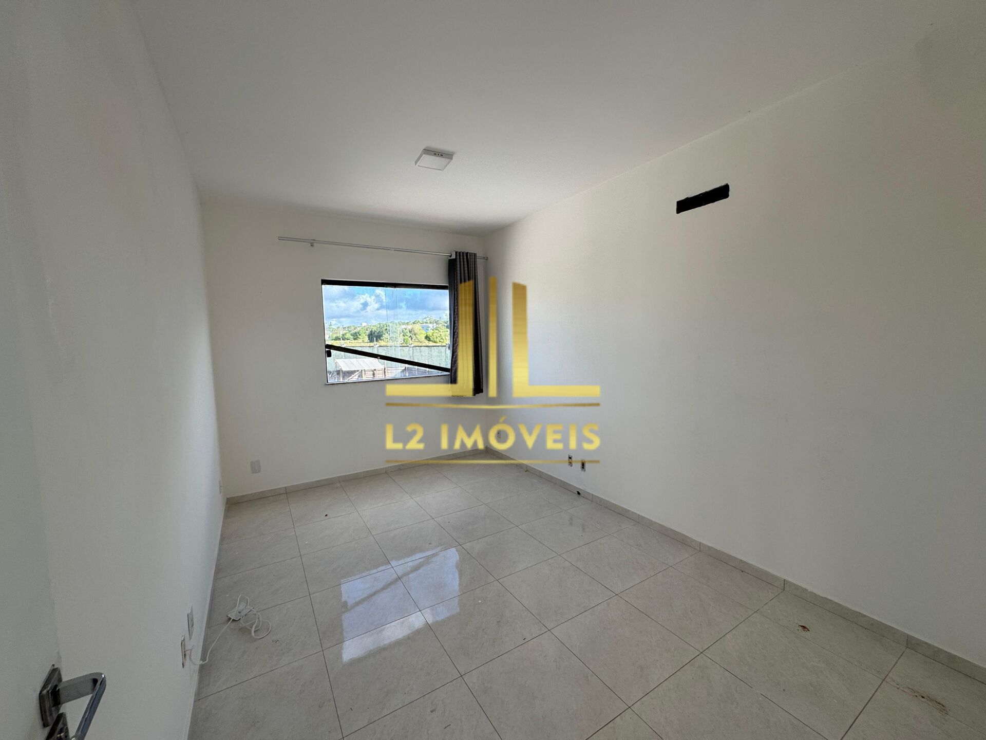 Casa para alugar com 3 quartos, 200m² - Foto 11