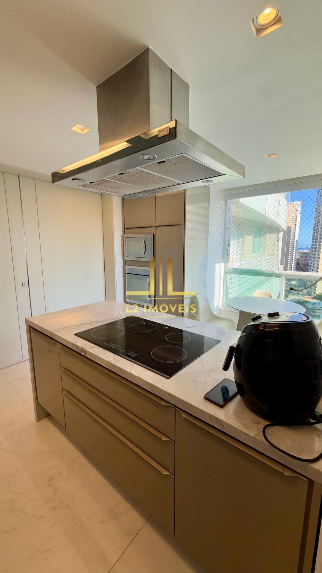 Apartamento à venda com 4 quartos, 210m² - Foto 22