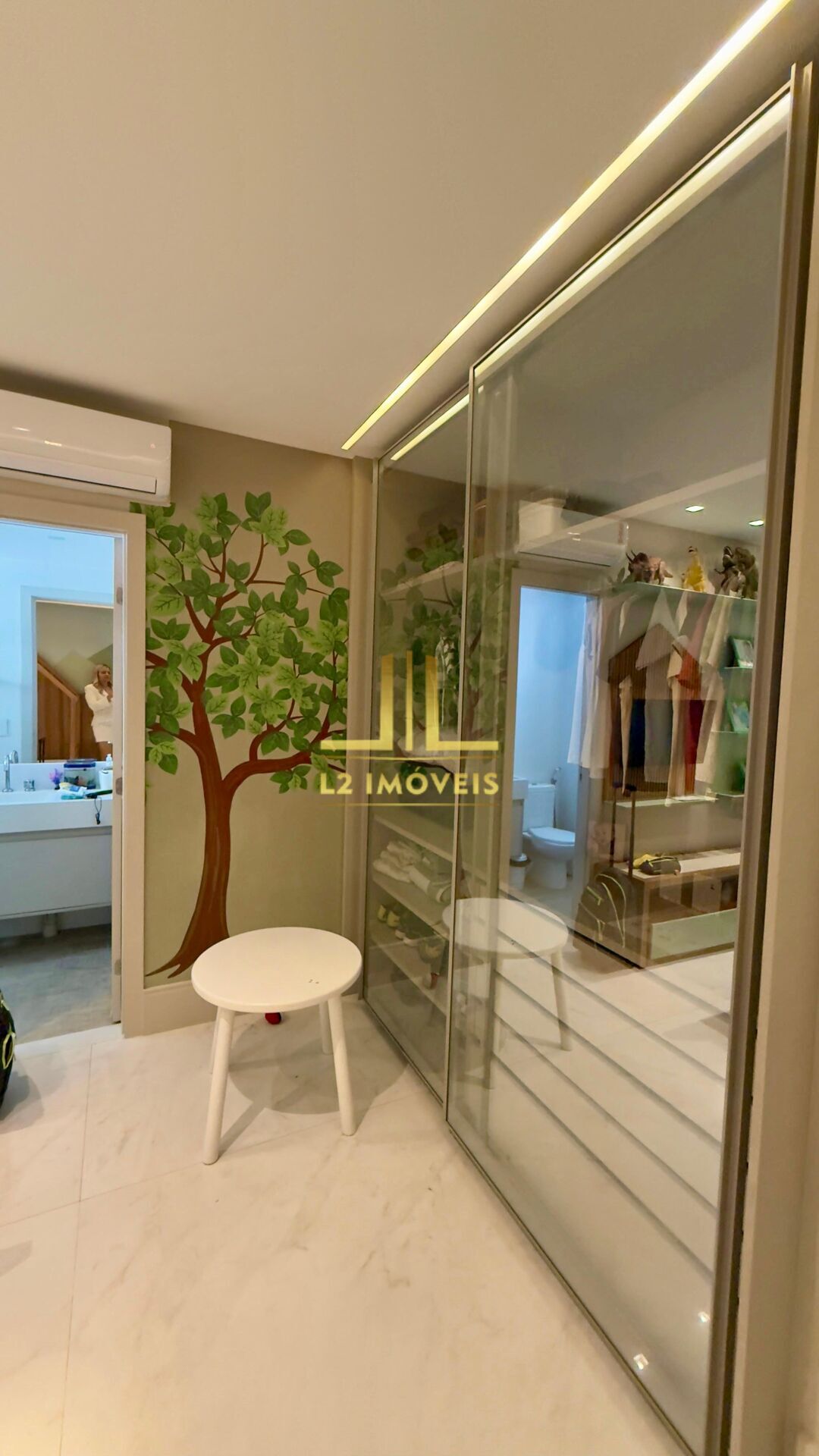 Apartamento à venda com 4 quartos, 210m² - Foto 8