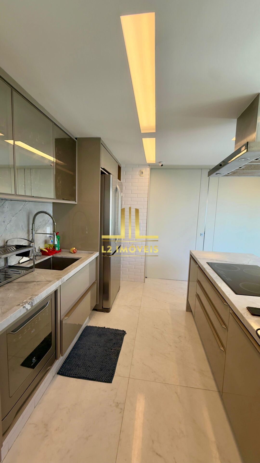 Apartamento à venda com 4 quartos, 210m² - Foto 23