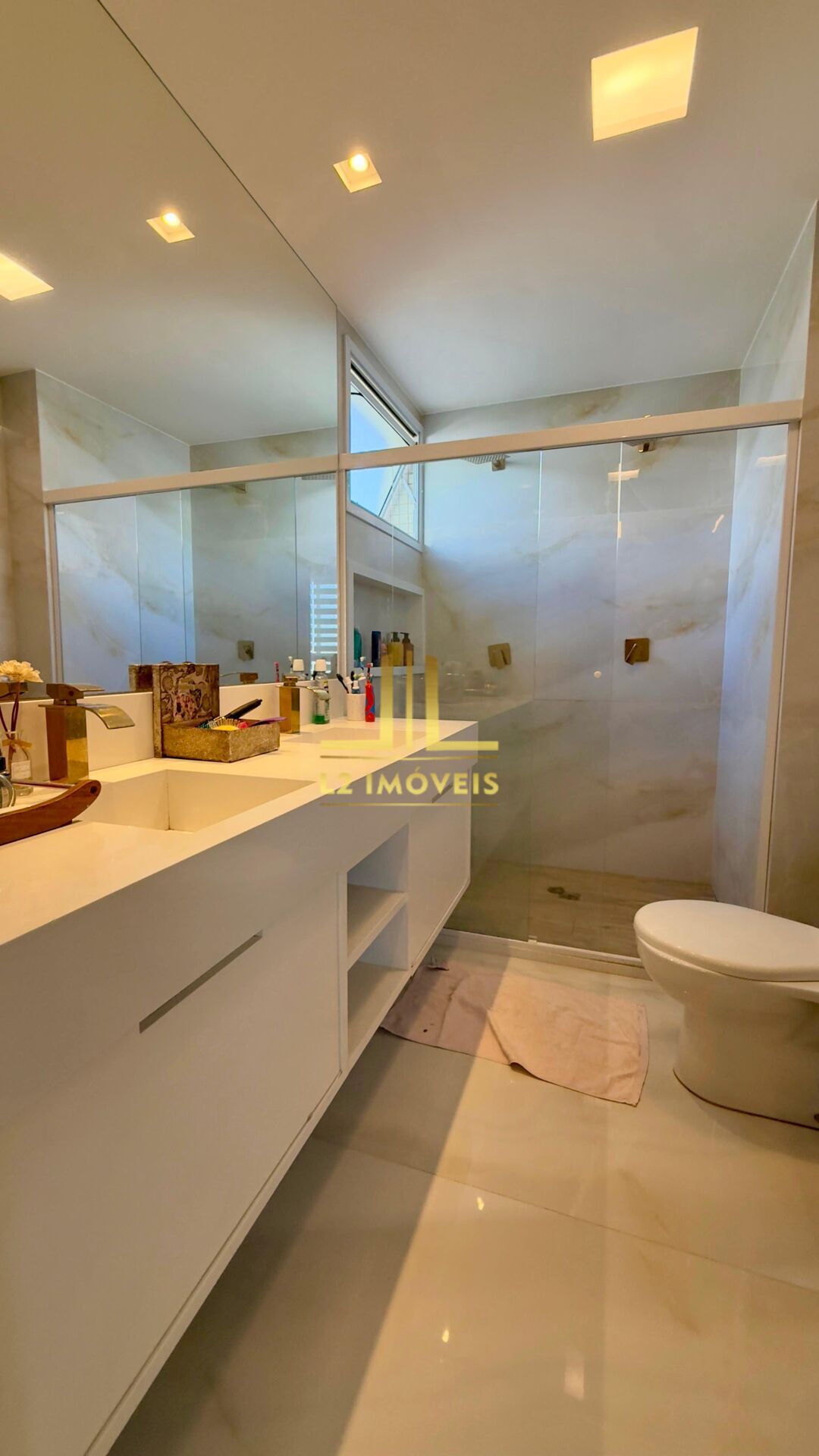 Apartamento à venda com 4 quartos, 210m² - Foto 25