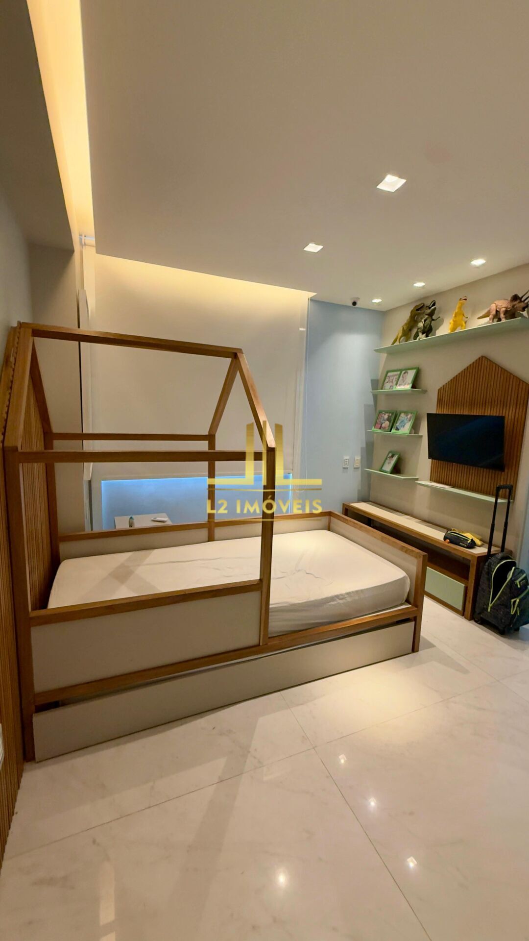 Apartamento à venda com 4 quartos, 210m² - Foto 15