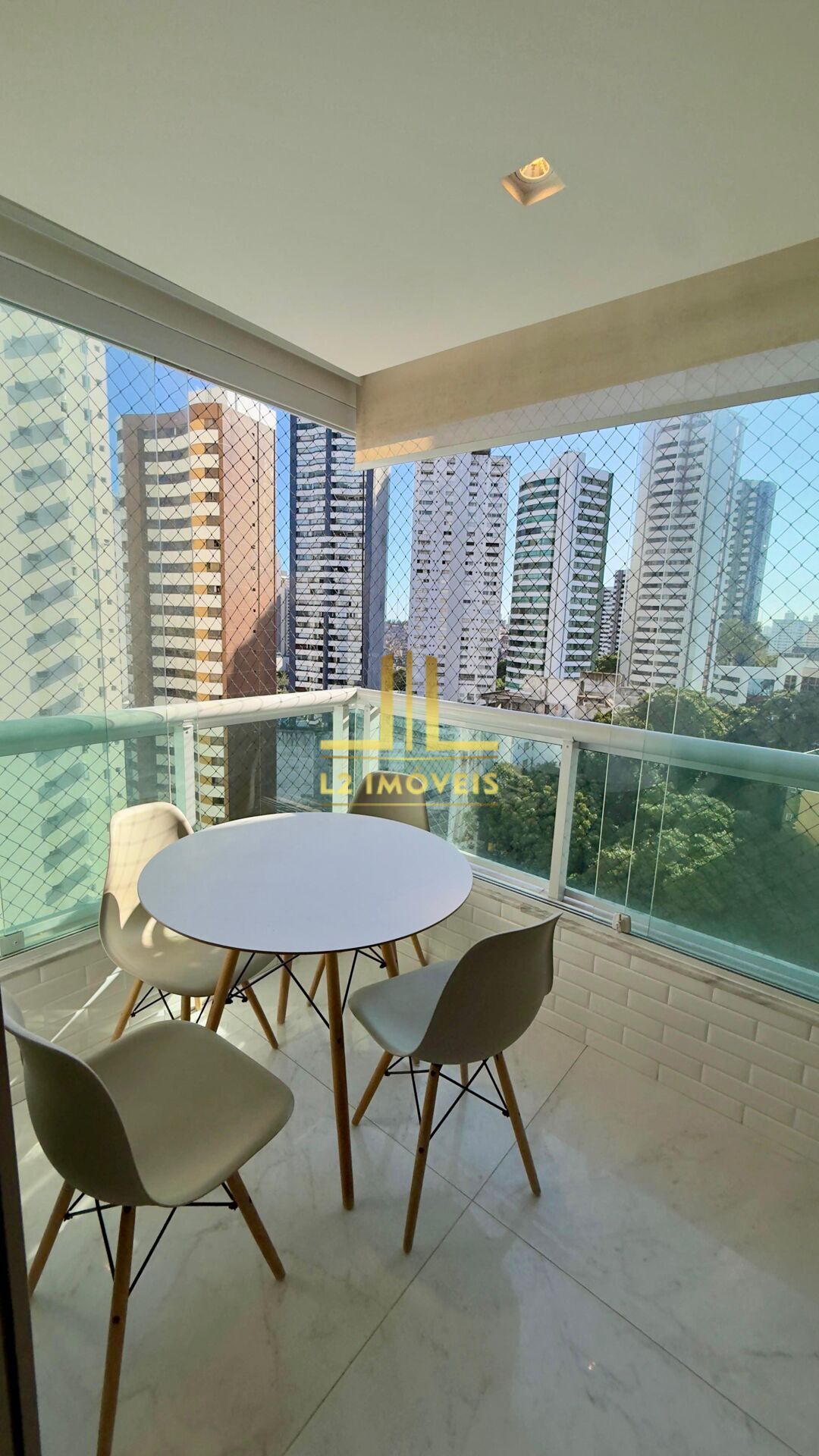 Apartamento à venda com 4 quartos, 210m² - Foto 9