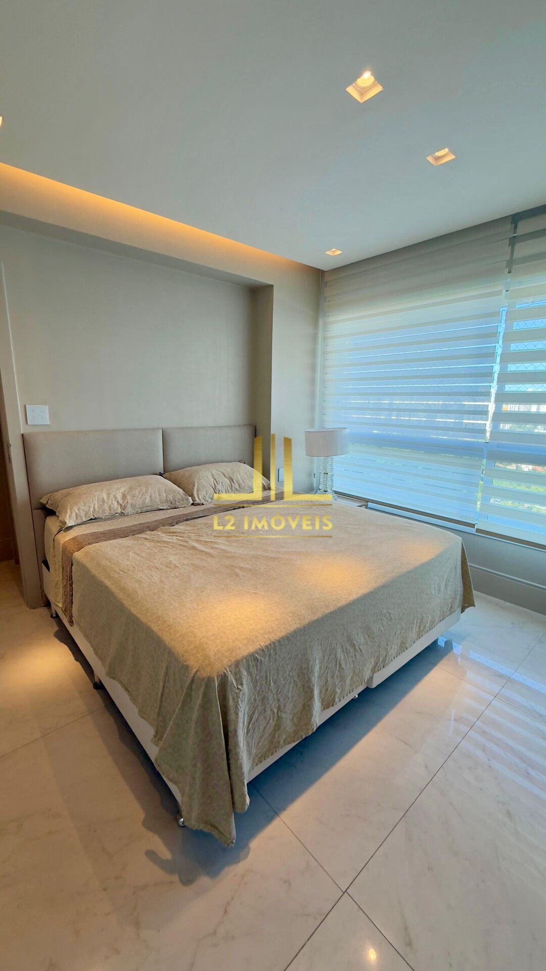 Apartamento à venda com 4 quartos, 210m² - Foto 12