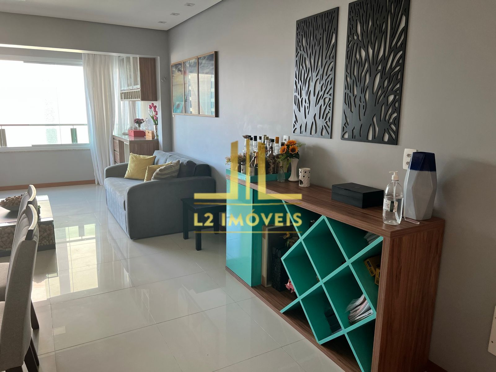 Apartamento à venda com 2 quartos, 79m² - Foto 3