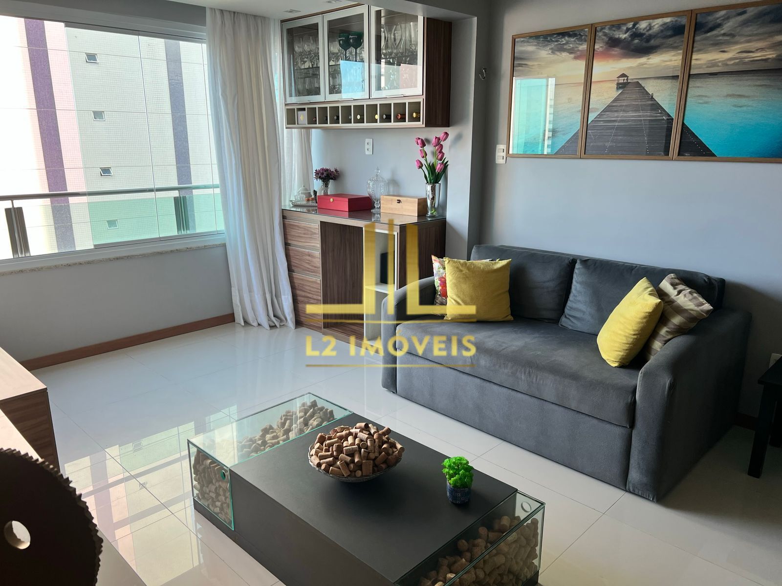 Apartamento à venda com 2 quartos, 79m² - Foto 4