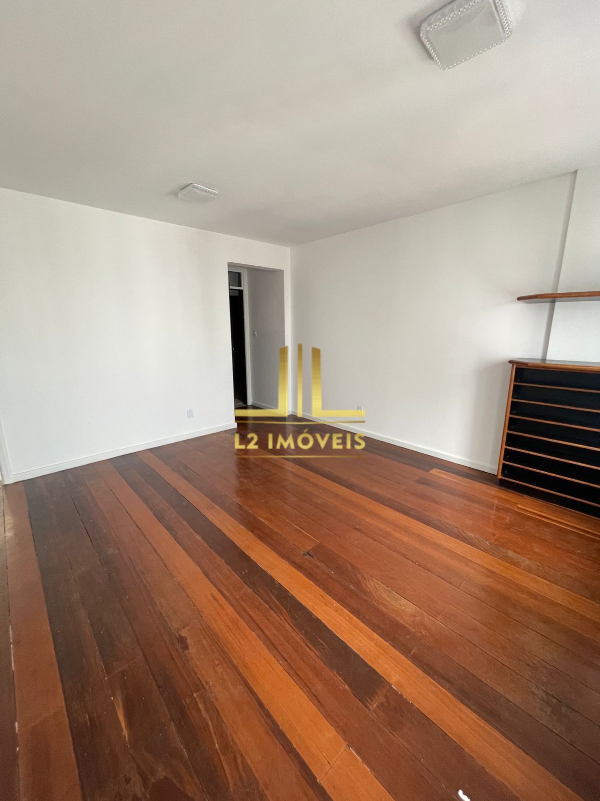 Apartamento à venda com 3 quartos, 120m² - Foto 3