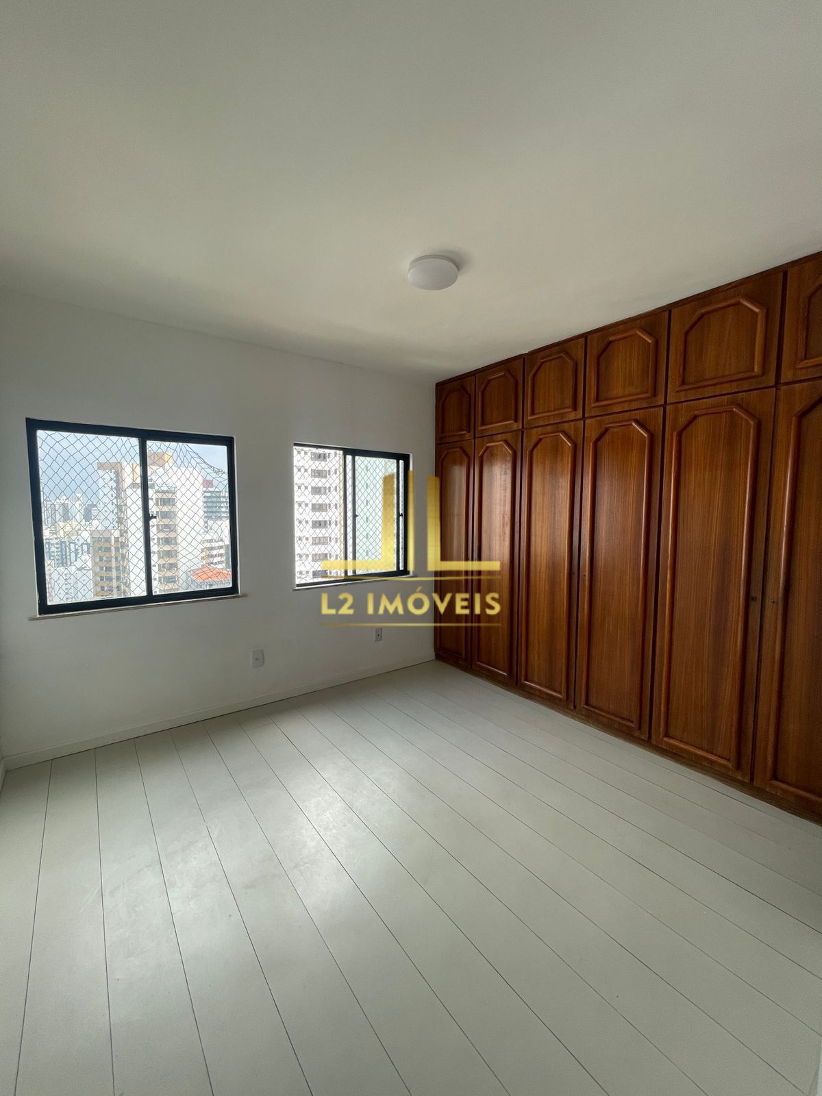 Apartamento à venda com 3 quartos, 120m² - Foto 4