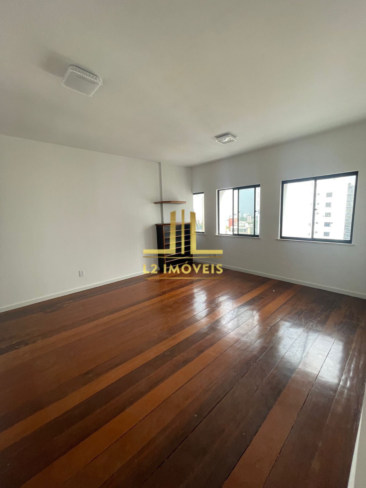 Apartamento à venda com 3 quartos, 120m² - Foto 5