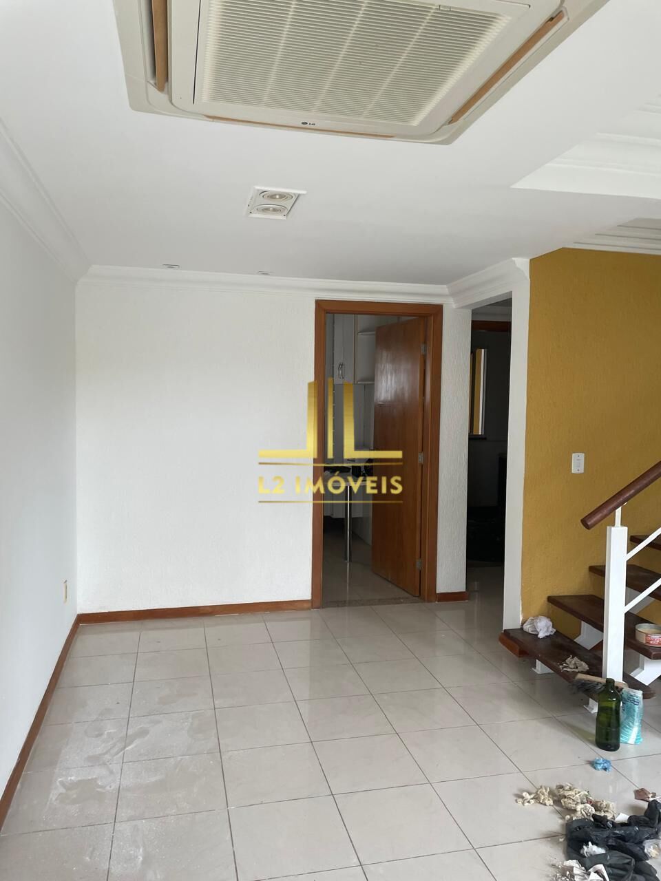 Casa à venda com 3 quartos, 108m² - Foto 6