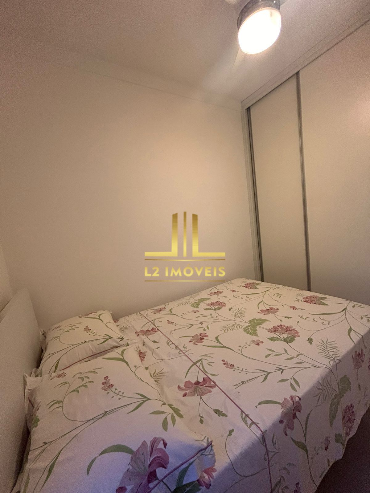 Apartamento à venda com 2 quartos, 60m² - Foto 5