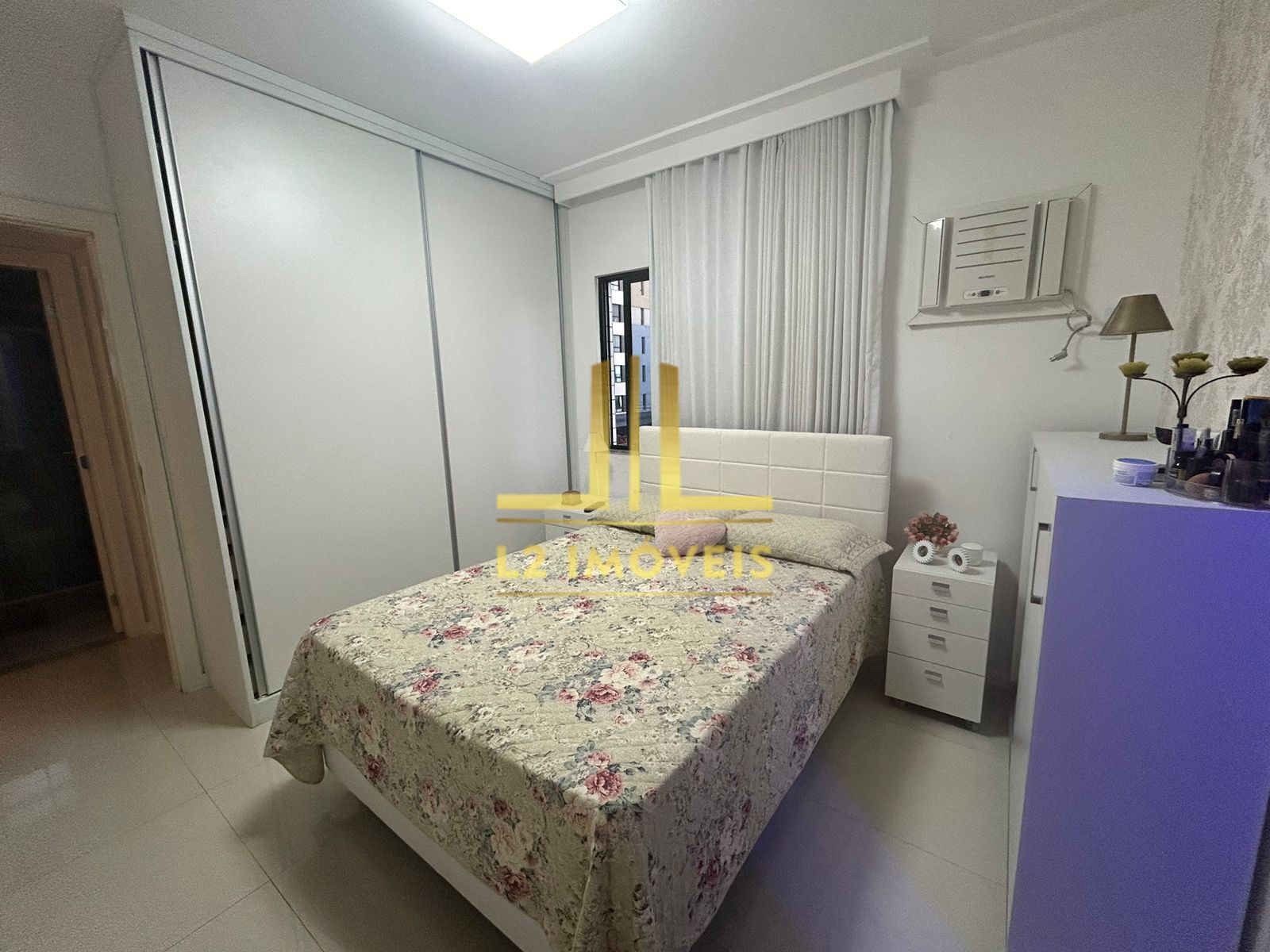 Apartamento à venda com 2 quartos, 60m² - Foto 8