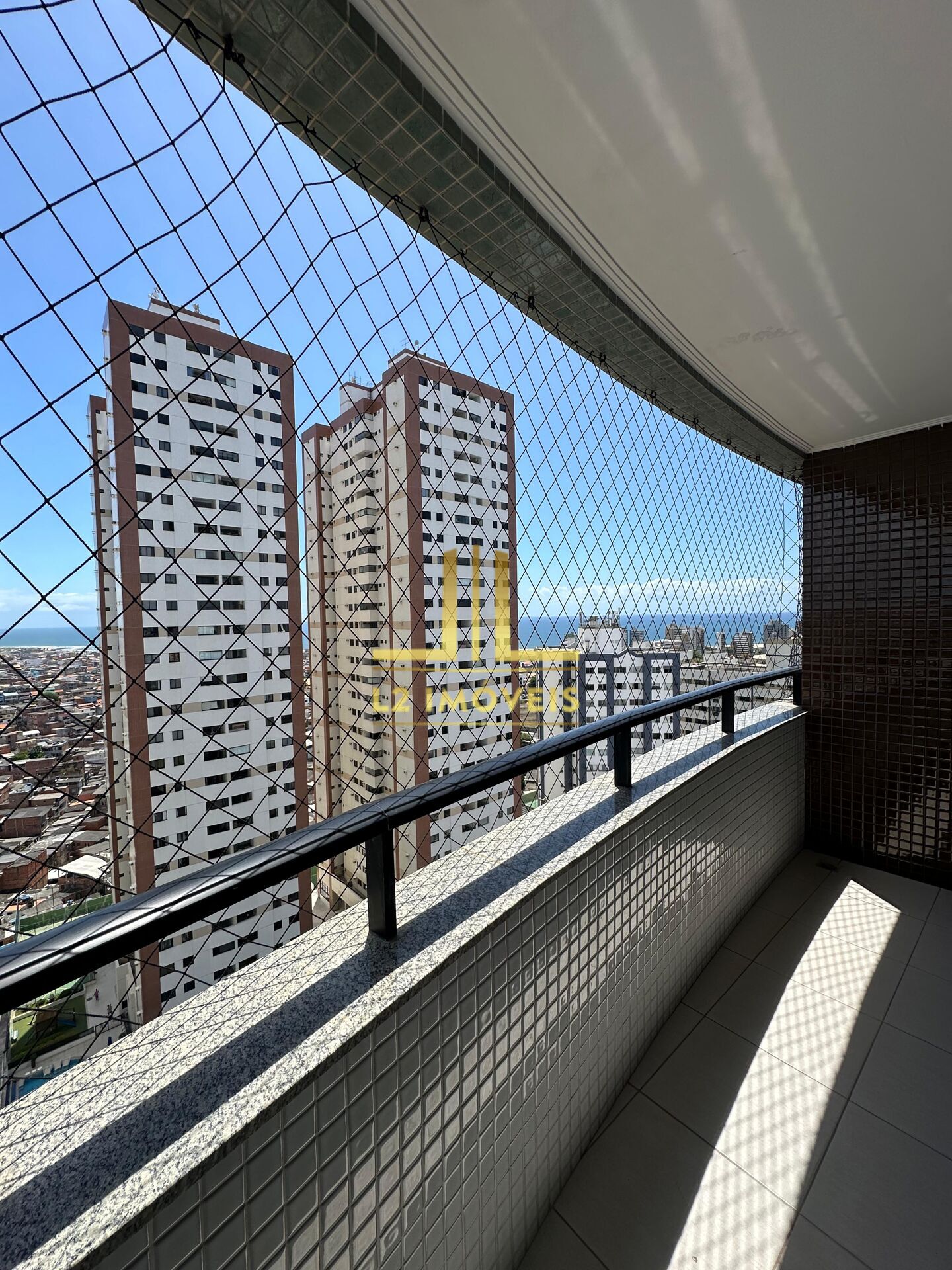 Apartamento à venda com 3 quartos, 90m² - Foto 4