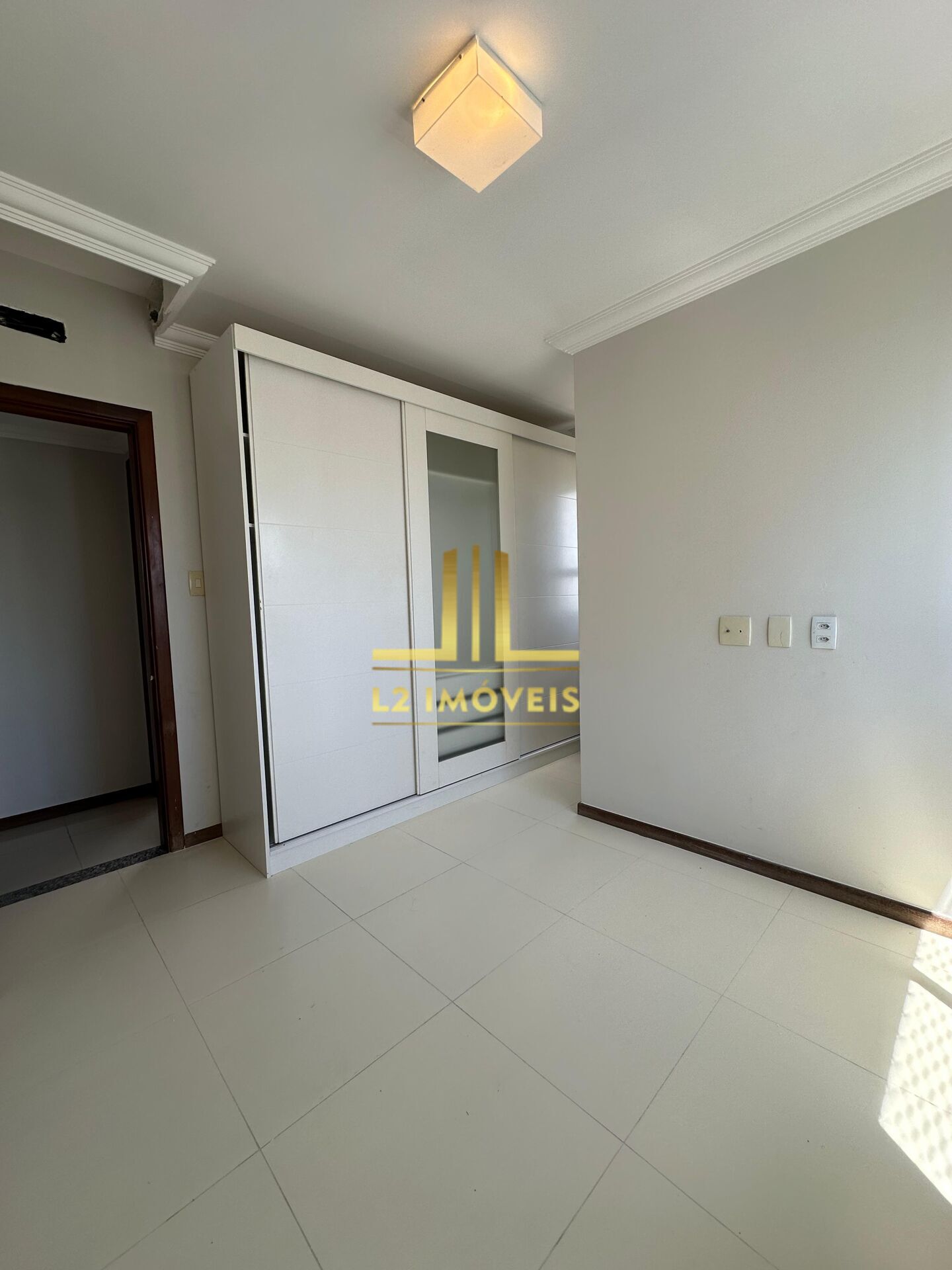 Apartamento à venda com 3 quartos, 90m² - Foto 5