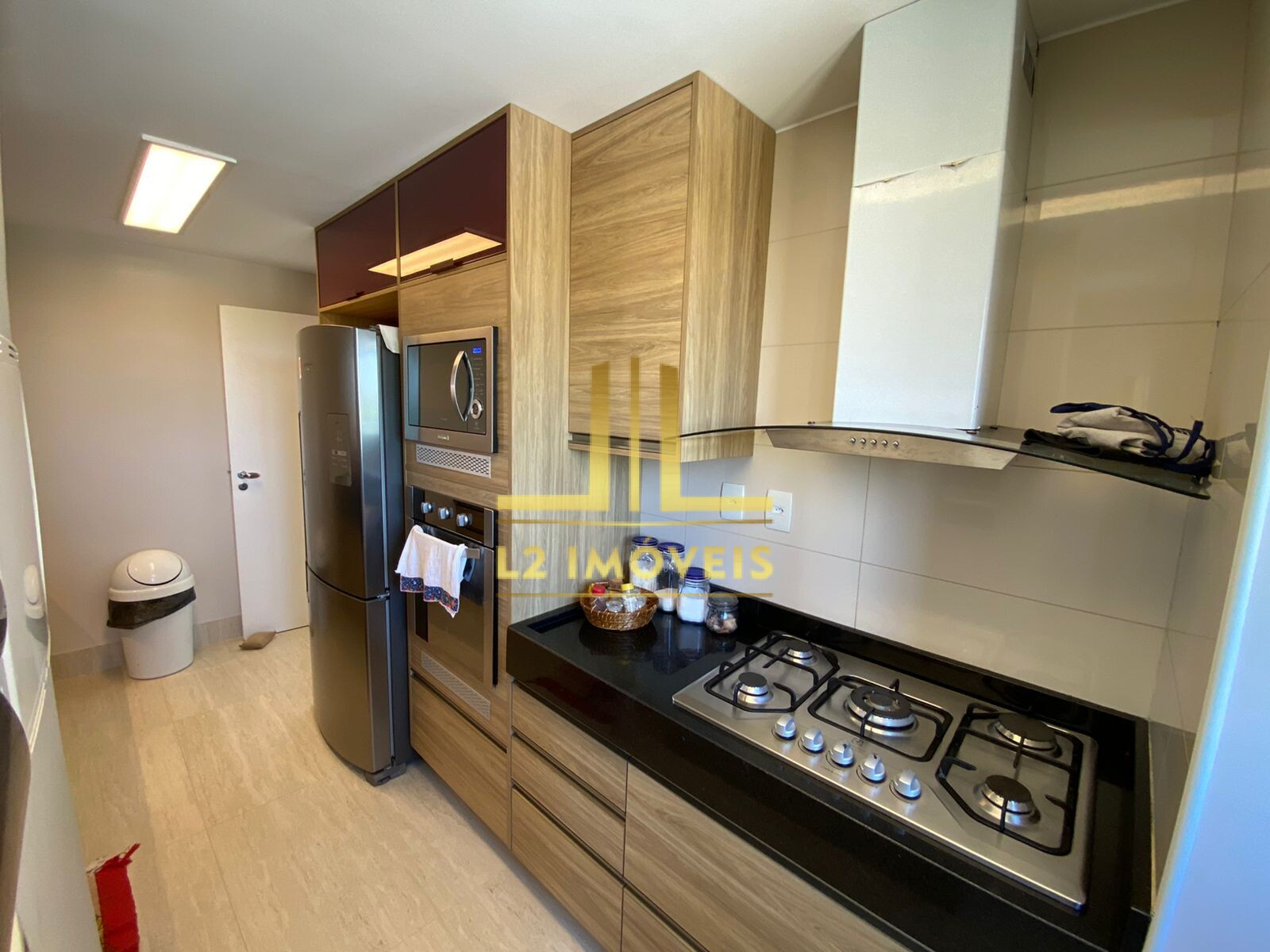 Apartamento à venda com 3 quartos, 188m² - Foto 17