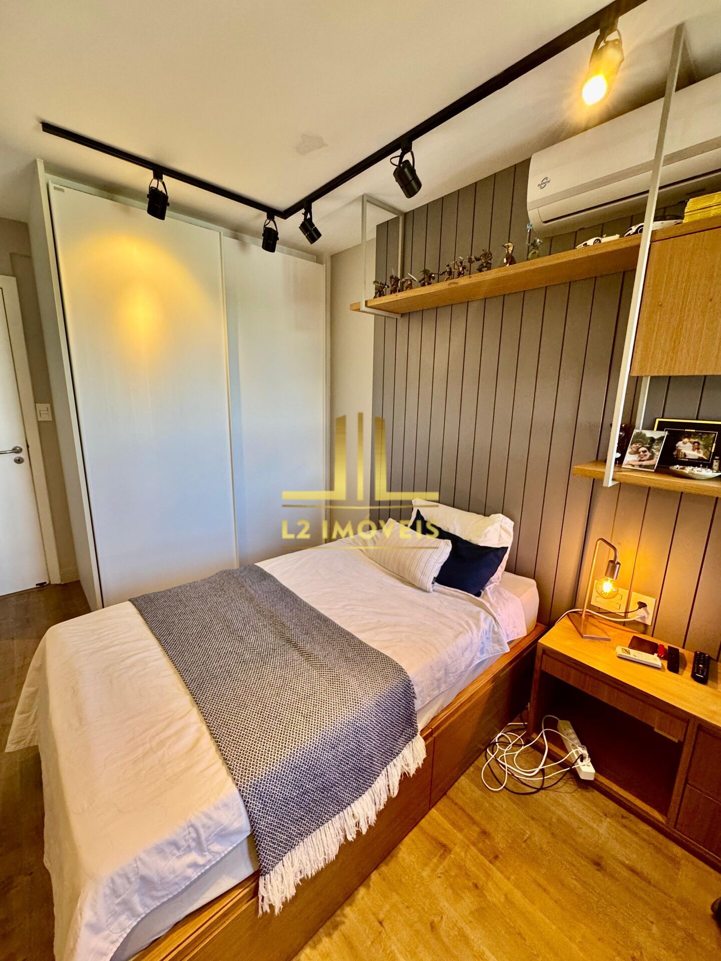 Apartamento à venda com 3 quartos, 183m² - Foto 11