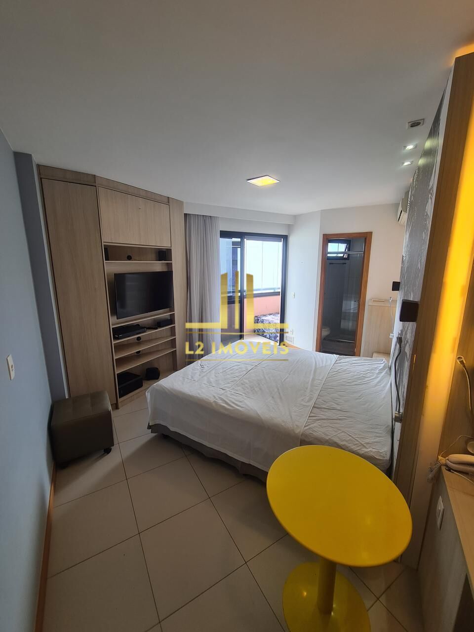 Apartamento à venda com 1 quarto, 50m² - Foto 4