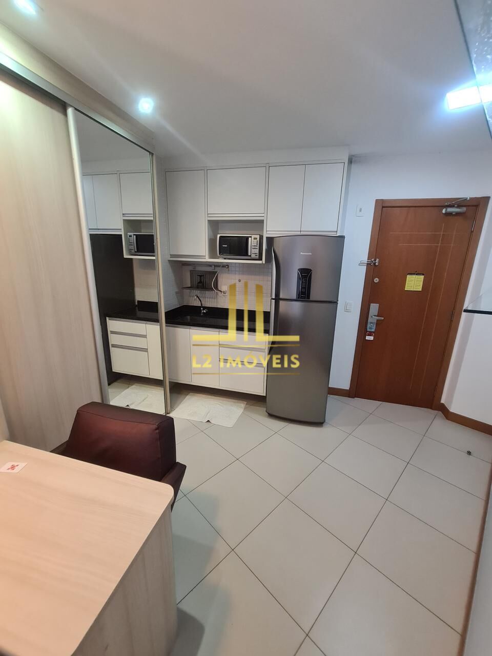 Apartamento à venda com 1 quarto, 50m² - Foto 3