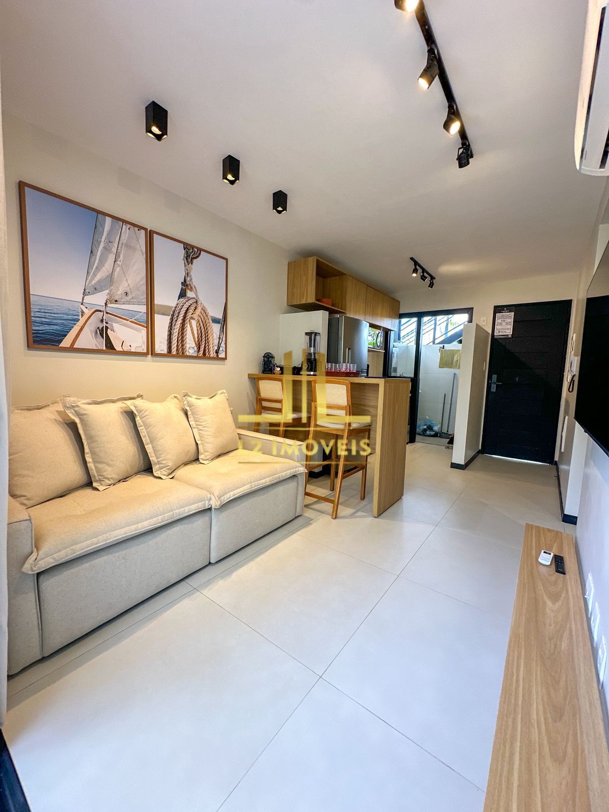 Casa à venda com 2 quartos, 54m² - Foto 2