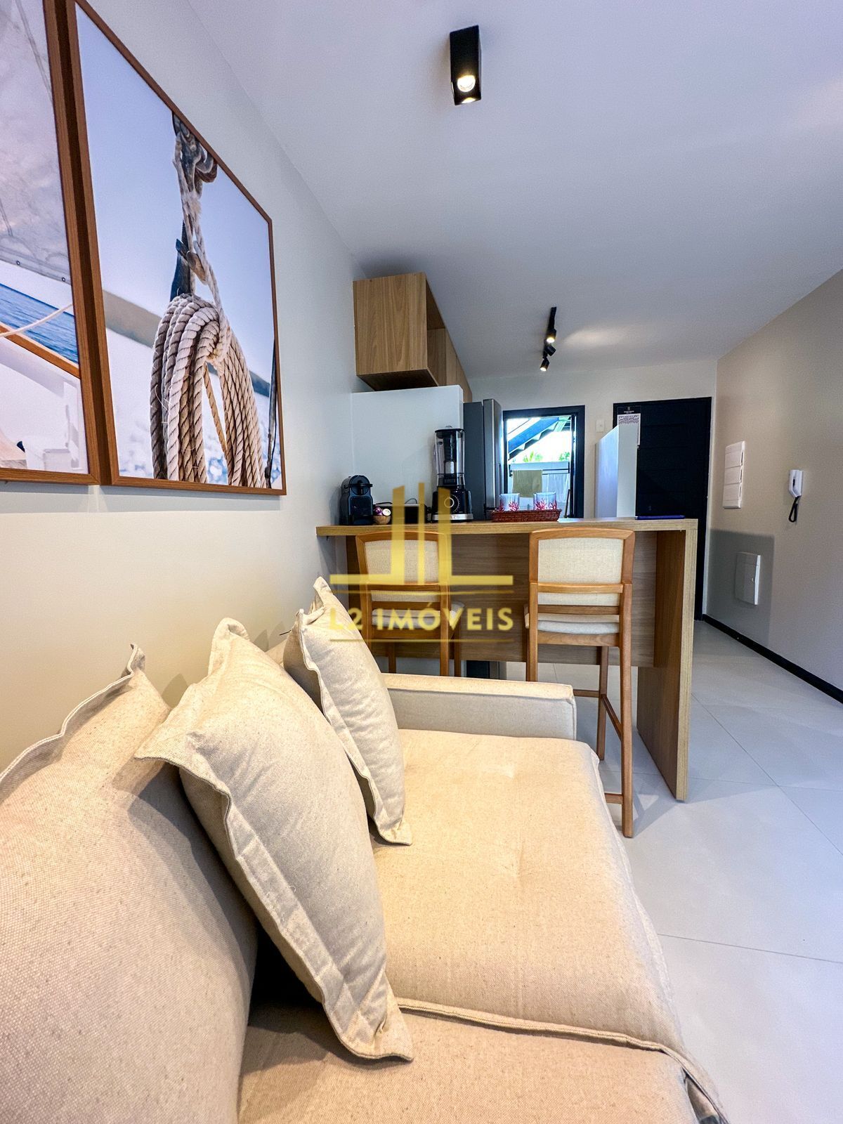 Casa à venda com 2 quartos, 54m² - Foto 4