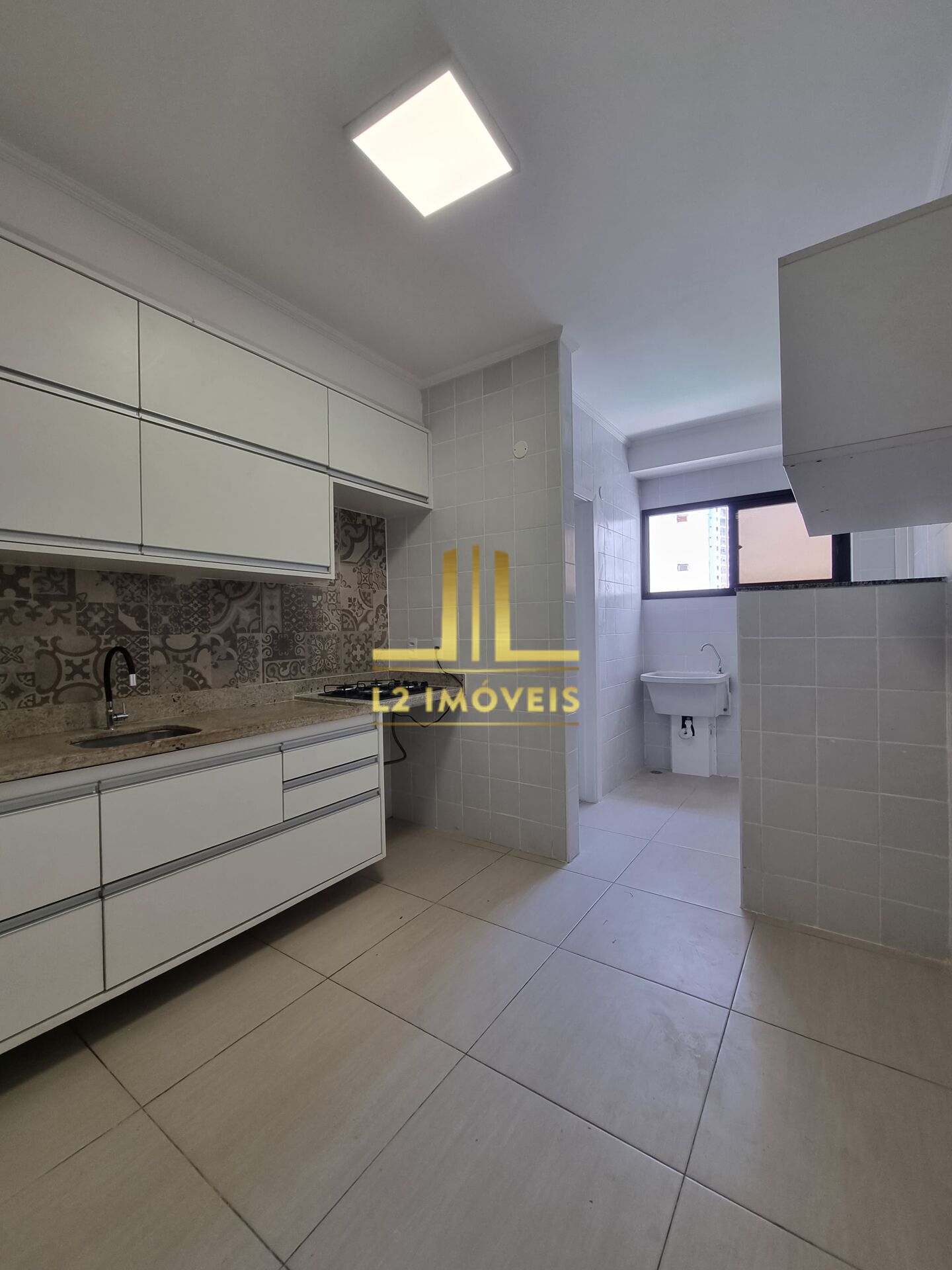 Apartamento à venda com 3 quartos, 94m² - Foto 17