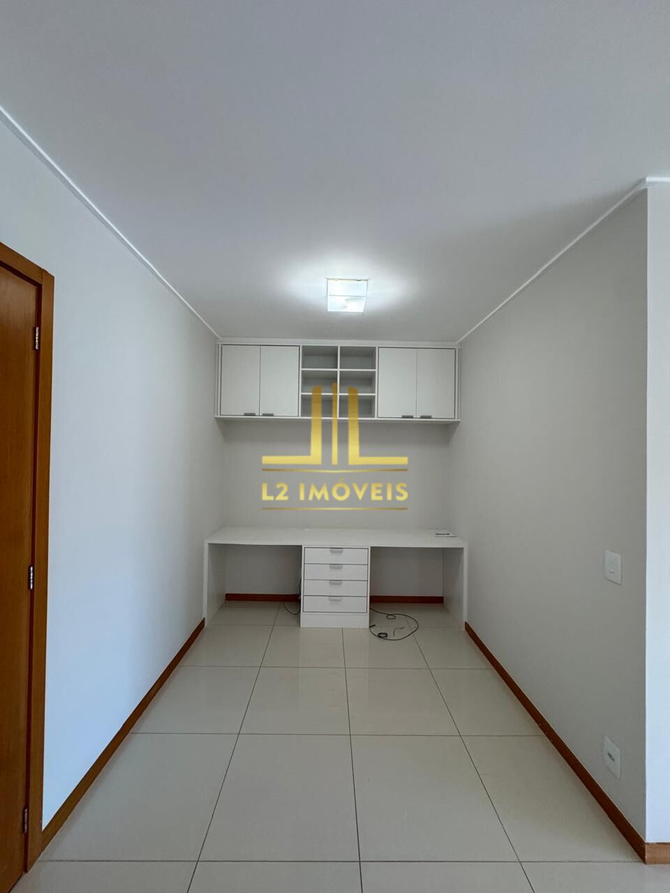 Apartamento à venda com 3 quartos, 142m² - Foto 10