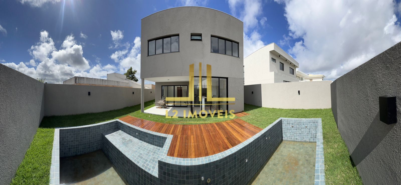 Casa à venda com 4 quartos, 300m² - Foto 3