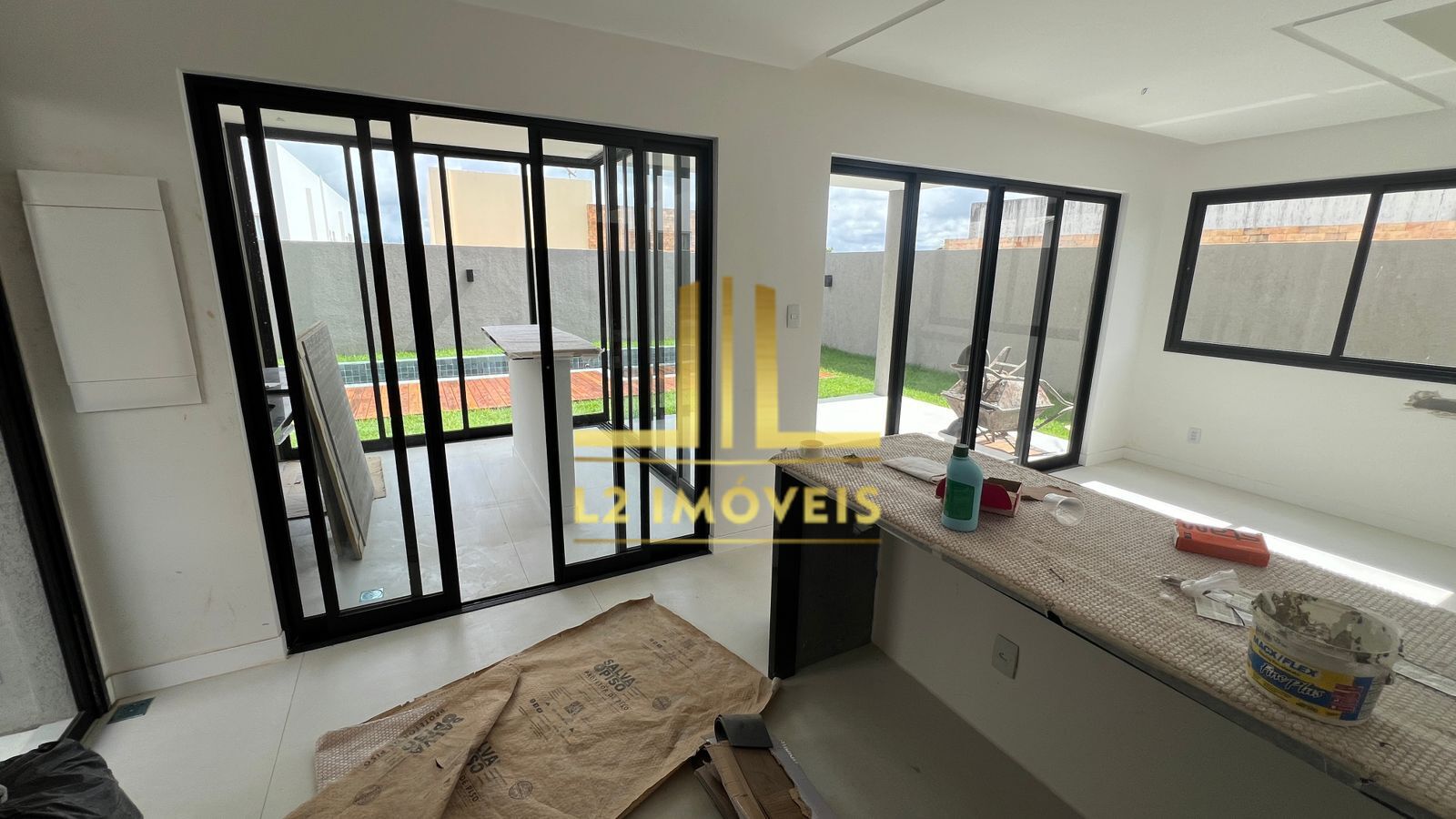 Casa à venda com 4 quartos, 300m² - Foto 11