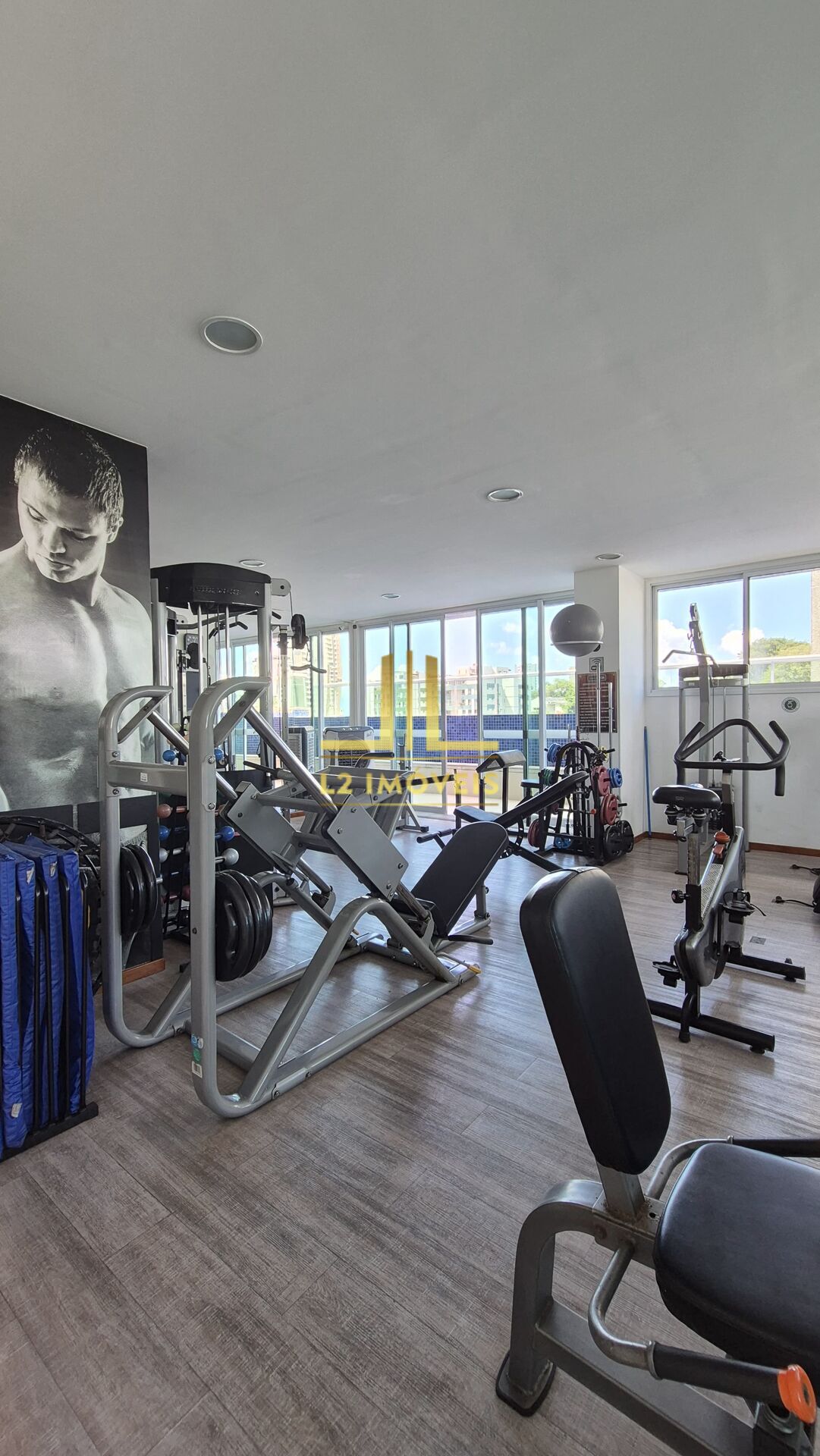 Apartamento à venda com 2 quartos, 103m² - Foto 31